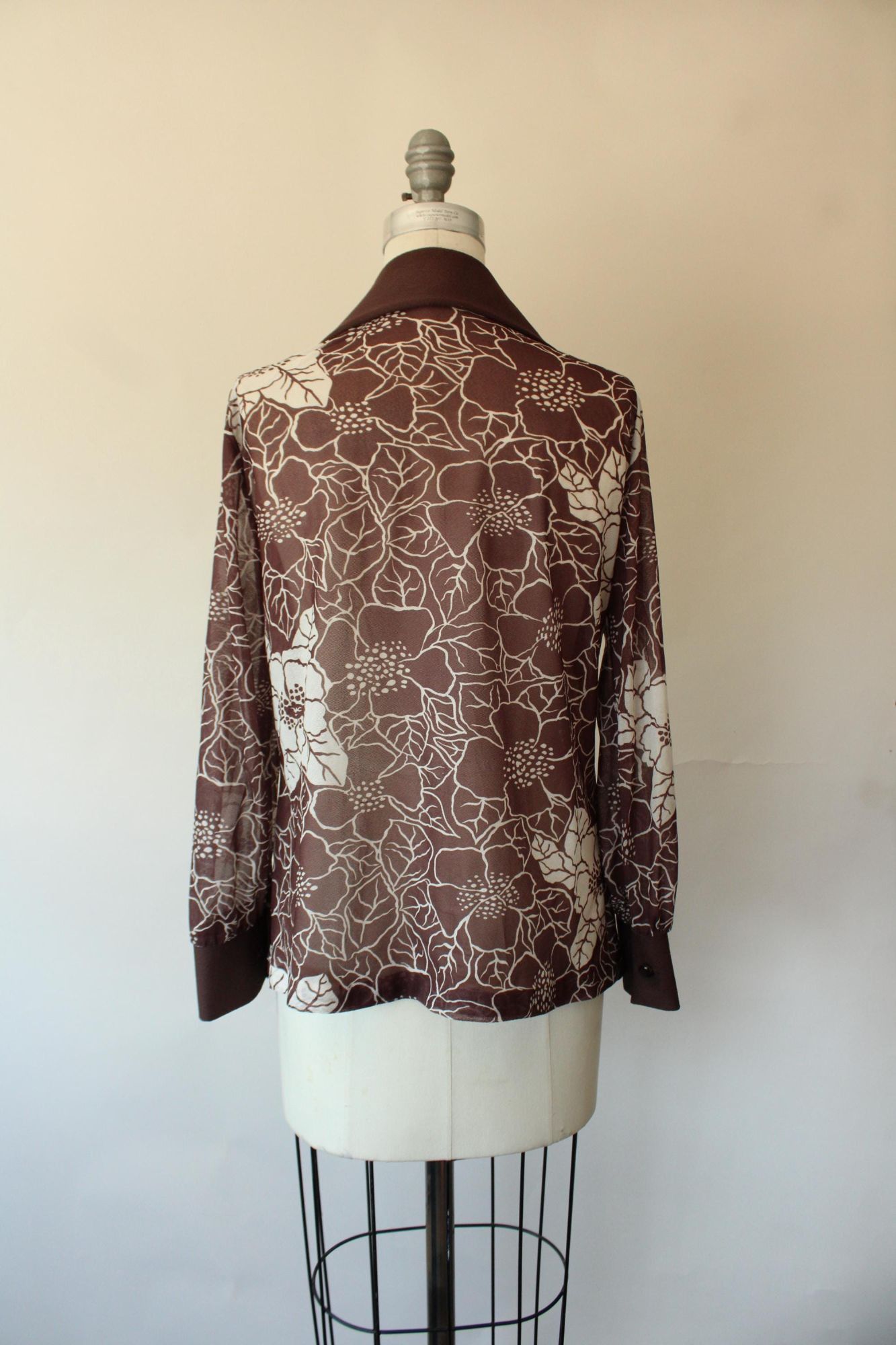 Vintage Vintage 1970s Shirt, Dagger Collar Floral Print Open Blouse Size M / US 6-8 / IT 42-44 - 9 Thumbnail