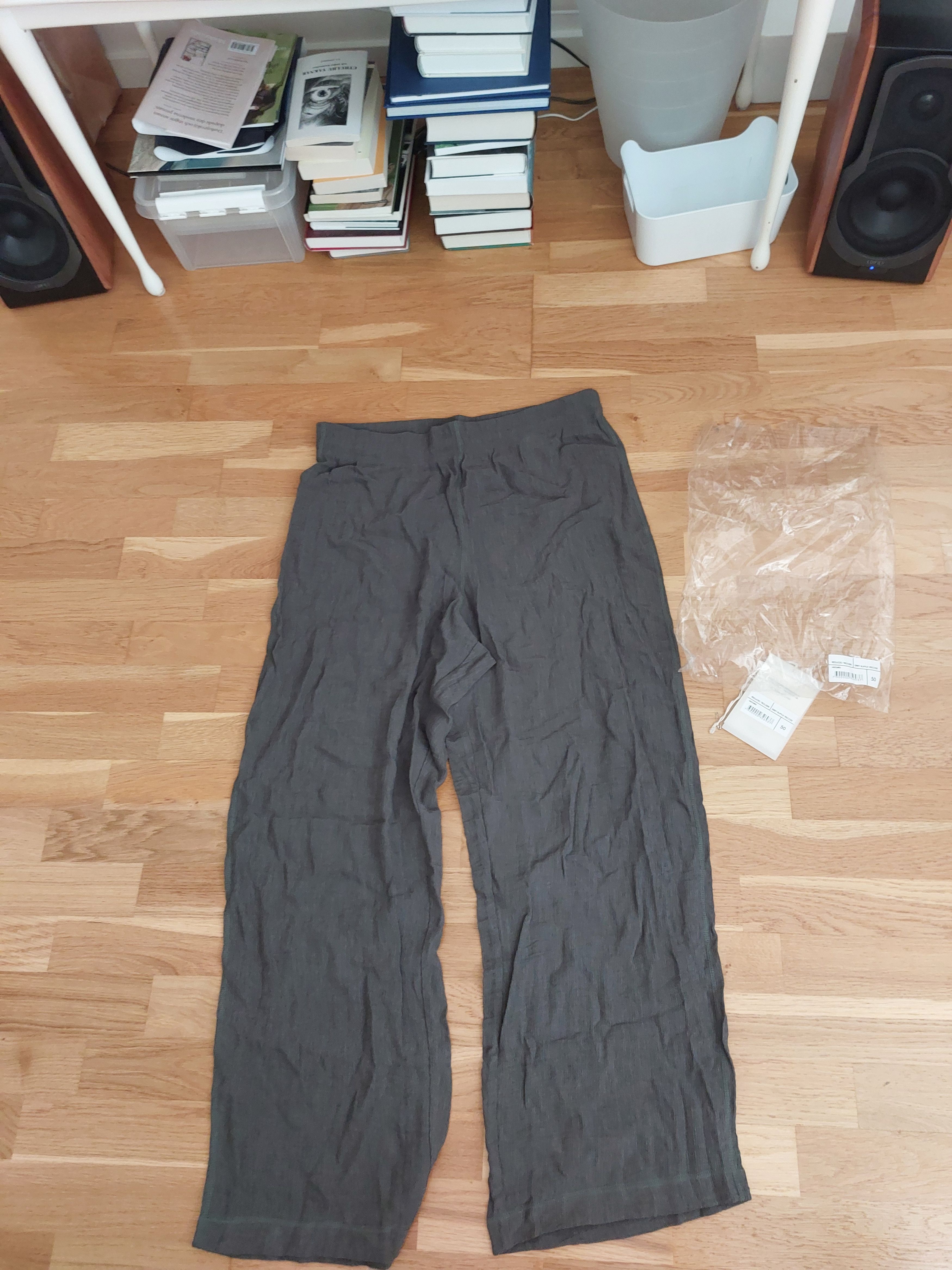 Our Legacy Our legacy reduced trouser, Grey ruffle viscose Size US 34 / EU 50 - 2 Thumbnail