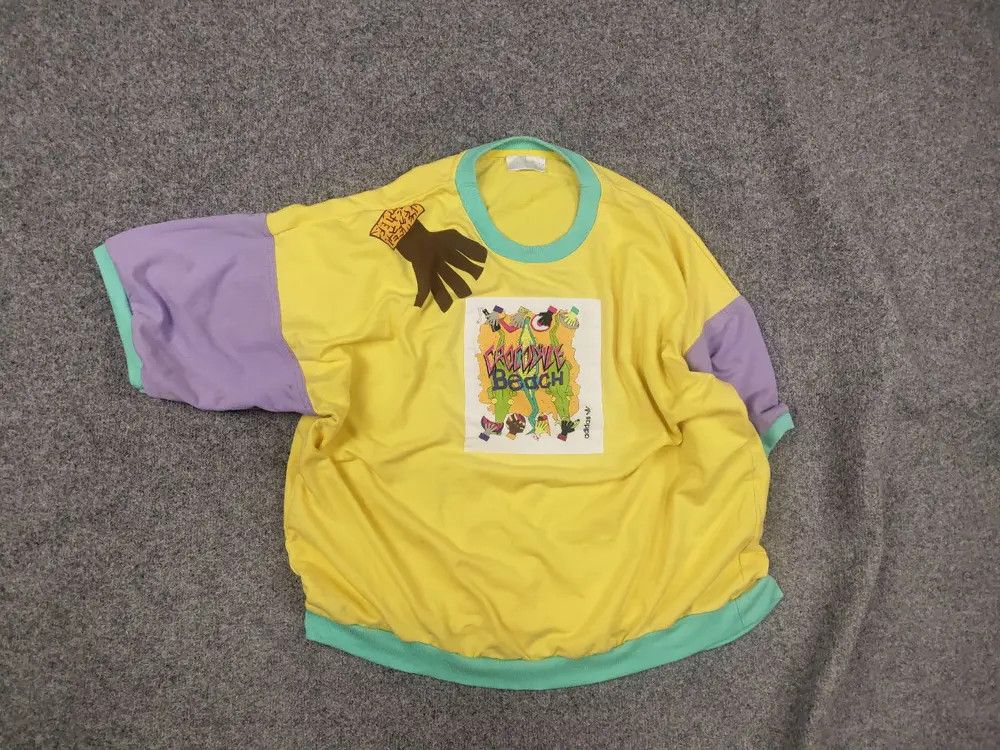 Adidas Rare Vintage 80's Adidas Originals Crocodile Beach T-Shirt Size US XL / EU 56 / 4 - 1 Thumbnail