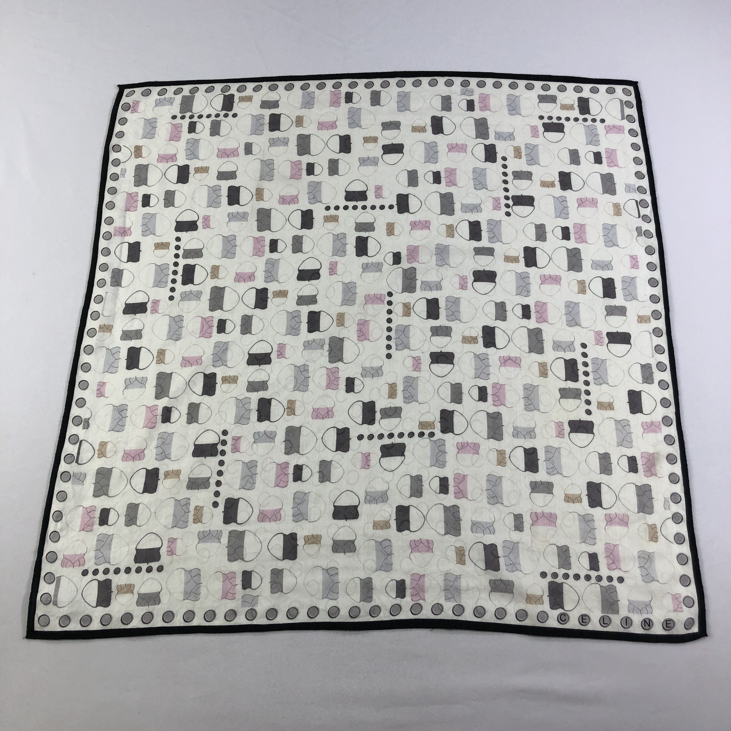 Celine Celine Handkerchief Neckerchief Bandana H1637 Size ONE SIZE - 1 Thumbnail