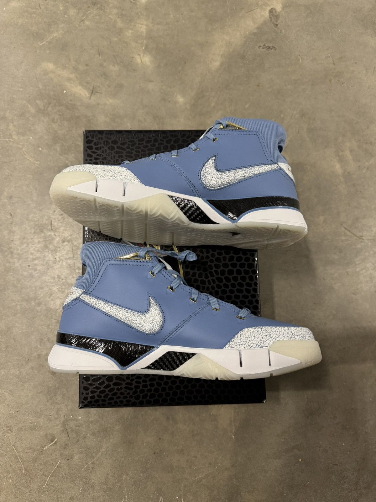 Nike Nike Kobe 1 Protro City of Champions Size 11 Size US 11 / EU 44 - 3 Thumbnail