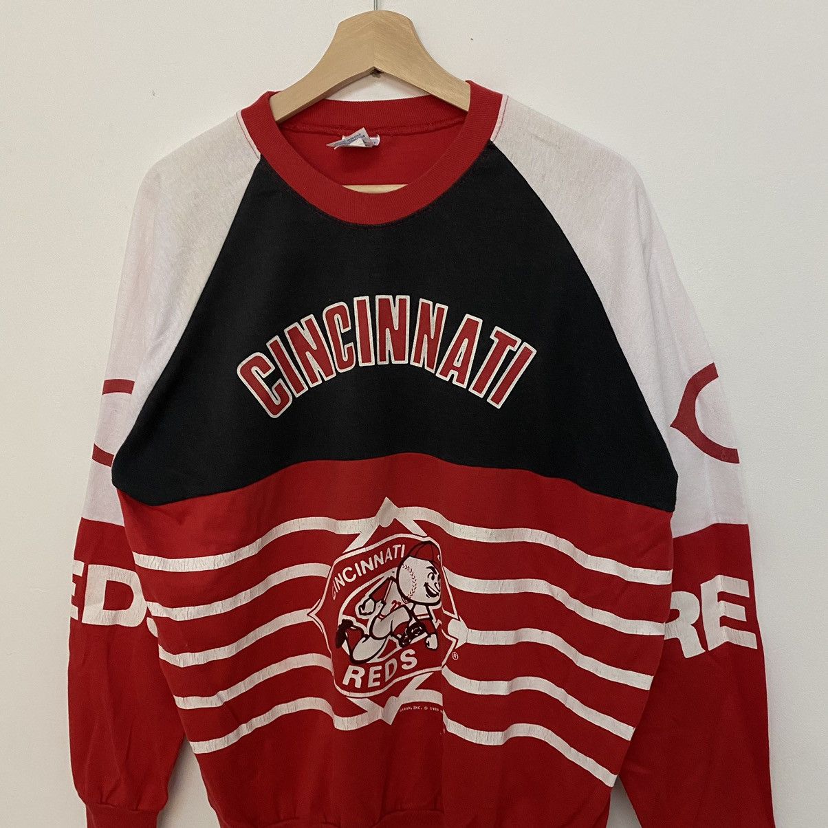 MLB × Vintage Vintage 89 MLB Cincinnati Reds Baseball Overprint Sweatshirt Size US XL / EU 56 / 4 - 3 Thumbnail