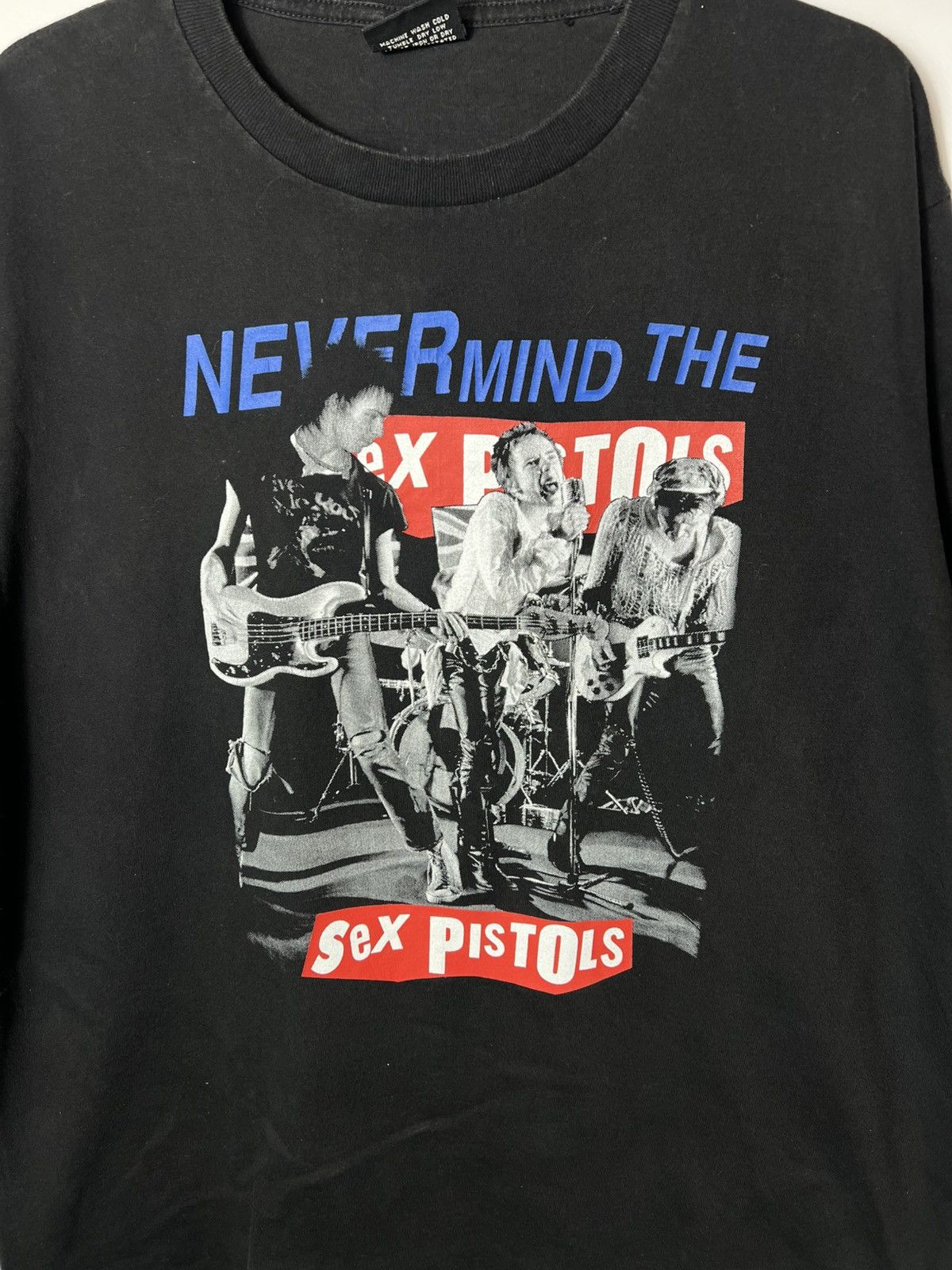 Band Tees Vintage band rock tour Never Mind The Sex Pistols T-shirt Size US XL / EU 56 / 4 - 2 Thumbnail
