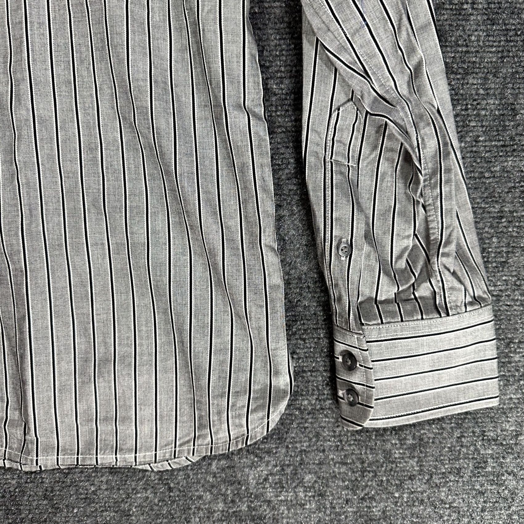 American Eagle Outfitters American Eagle Outfitters Shirt Mens M Premium Vintage Fit Gray Stripe Cotton Button-Up Long Sleeve Collared N/A Vintage No Size US M / EU 48-50 / 2 - 3 Thumbnail