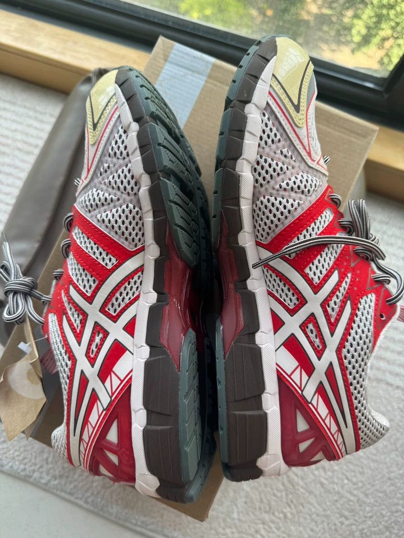 Kiko Kostadinov Kiko Kostadinov Asics Gel-Kayano20 “Classic Red”UB9-S Asics Size US 11.5 / EU 44-45 - 4 Thumbnail