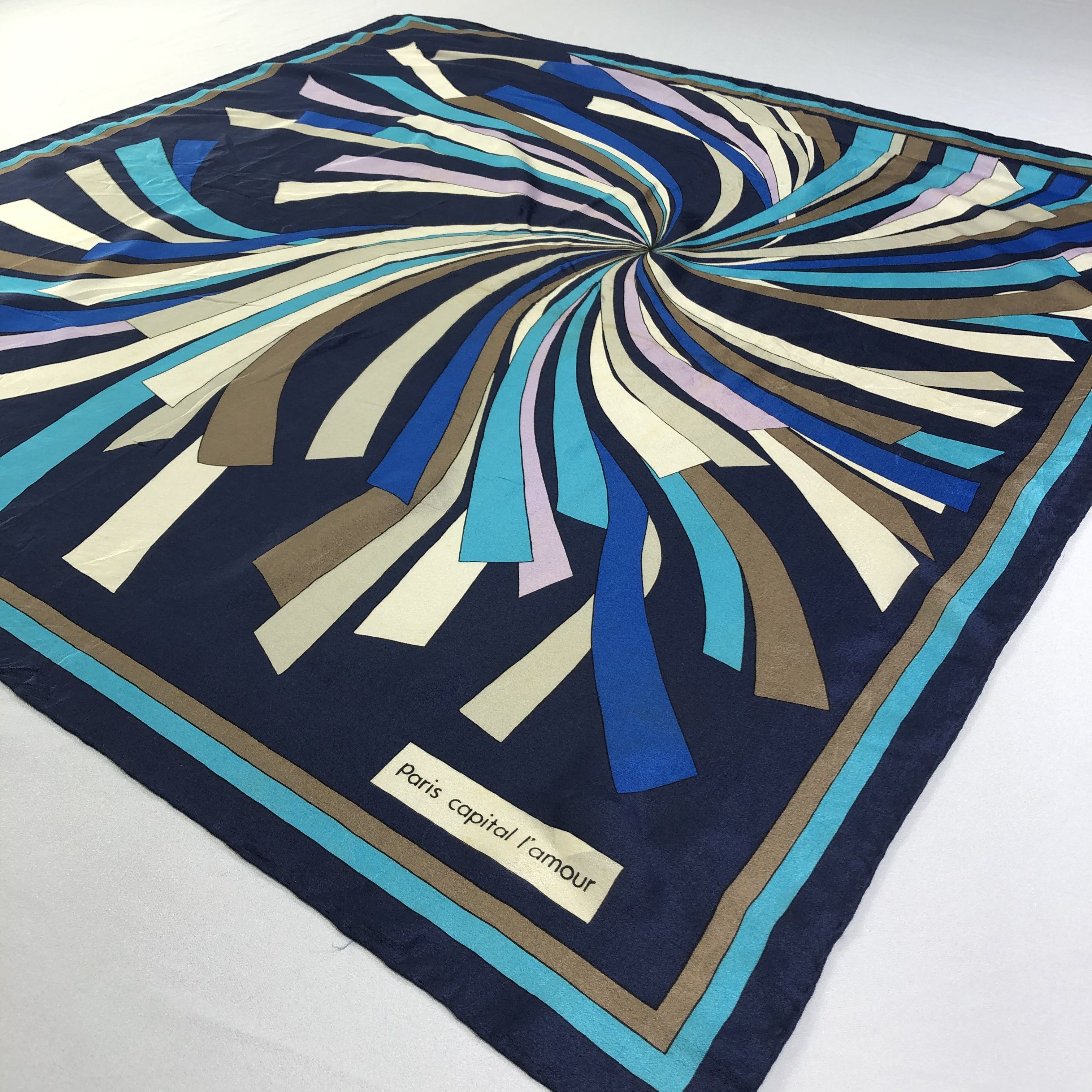 Vintage Vintage Paris Capital I'amour Silk Scarf Size ONE SIZE - 4 Thumbnail