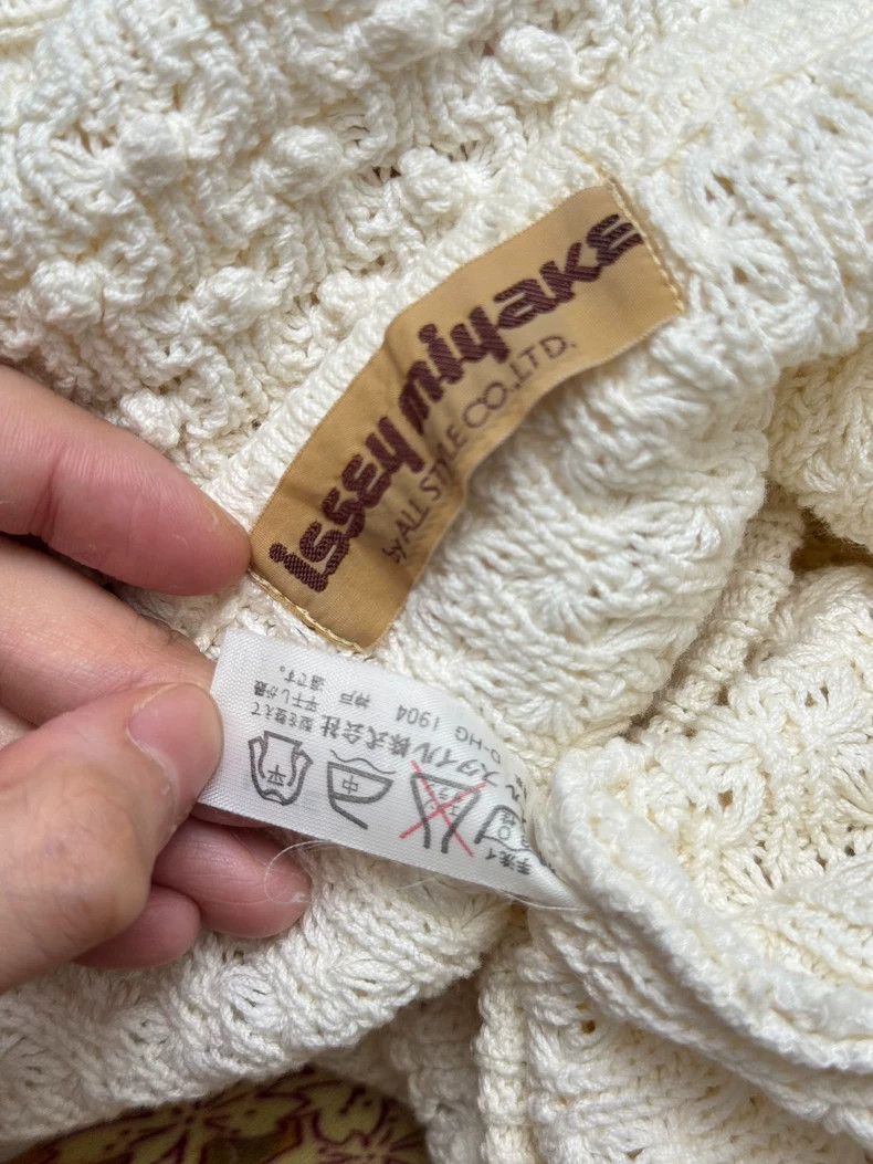 Other Issey Miyake White crocheted blouse Size XS / US 0-2 / IT 36-38 - 6 Thumbnail