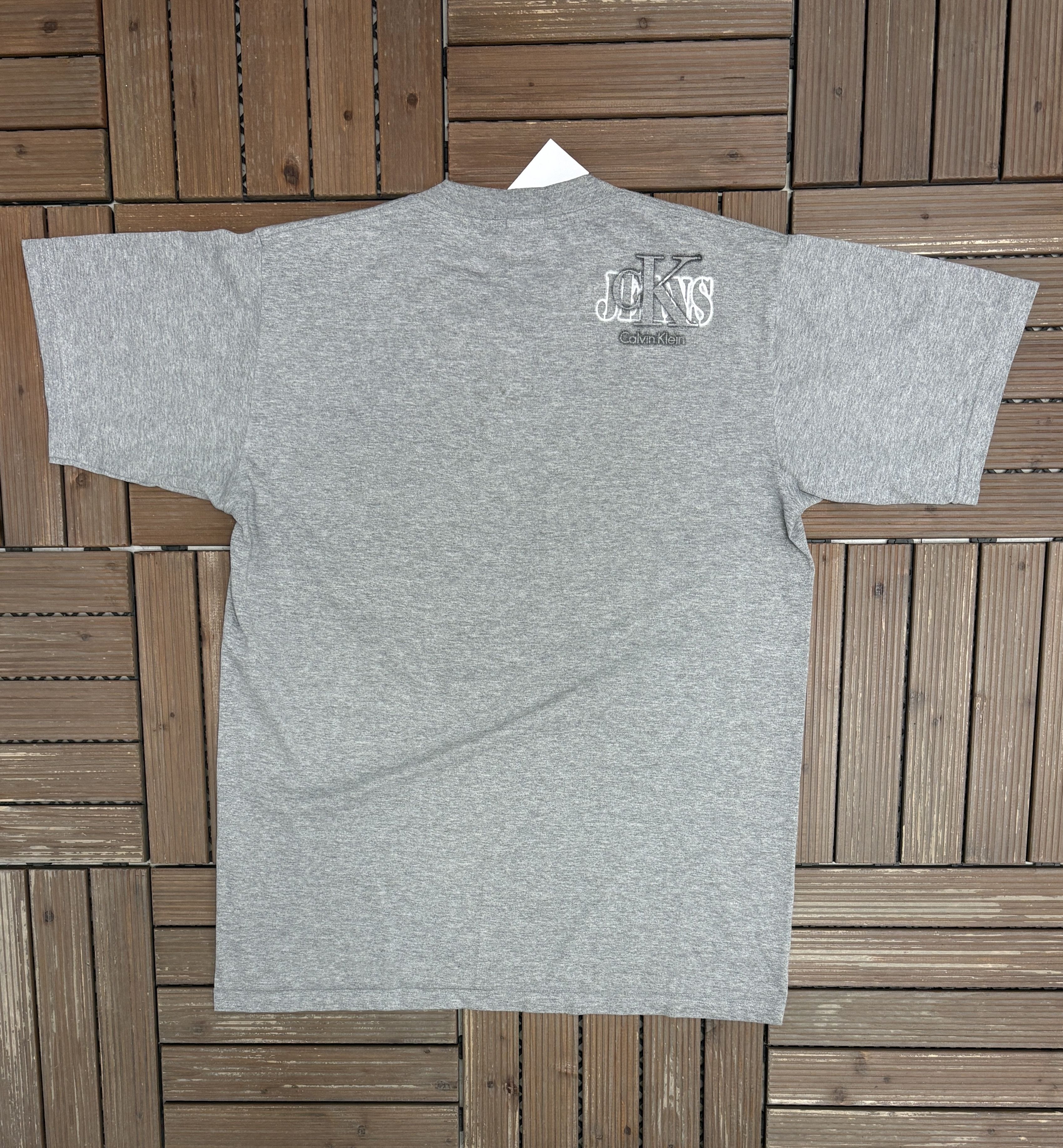 Calvin Klein × Vintage Calvin Klein "Spray Paint" Vintage Grey T-Shirt Tee Size US XL / EU 56 / 4 - 3 Thumbnail