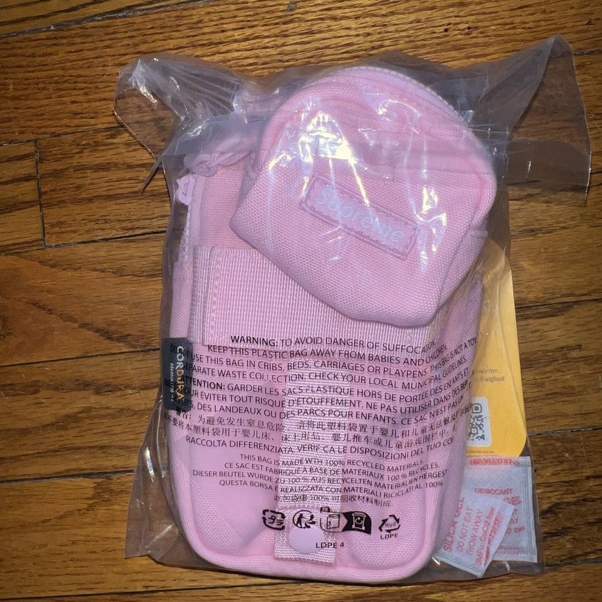 Supreme Cordura Camera Bag & Mini Pouch light Pink