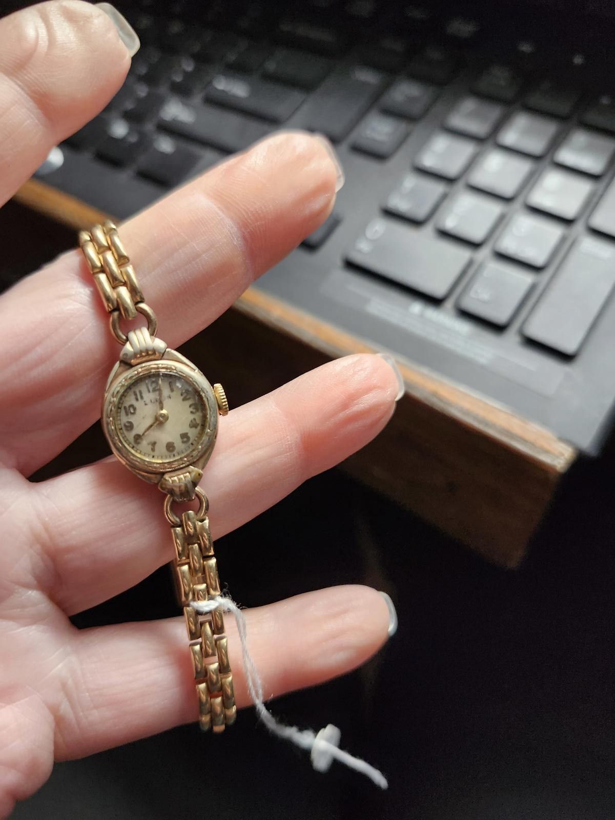 Designer Vintage ladies watch Size ONE SIZE - 1 Preview
