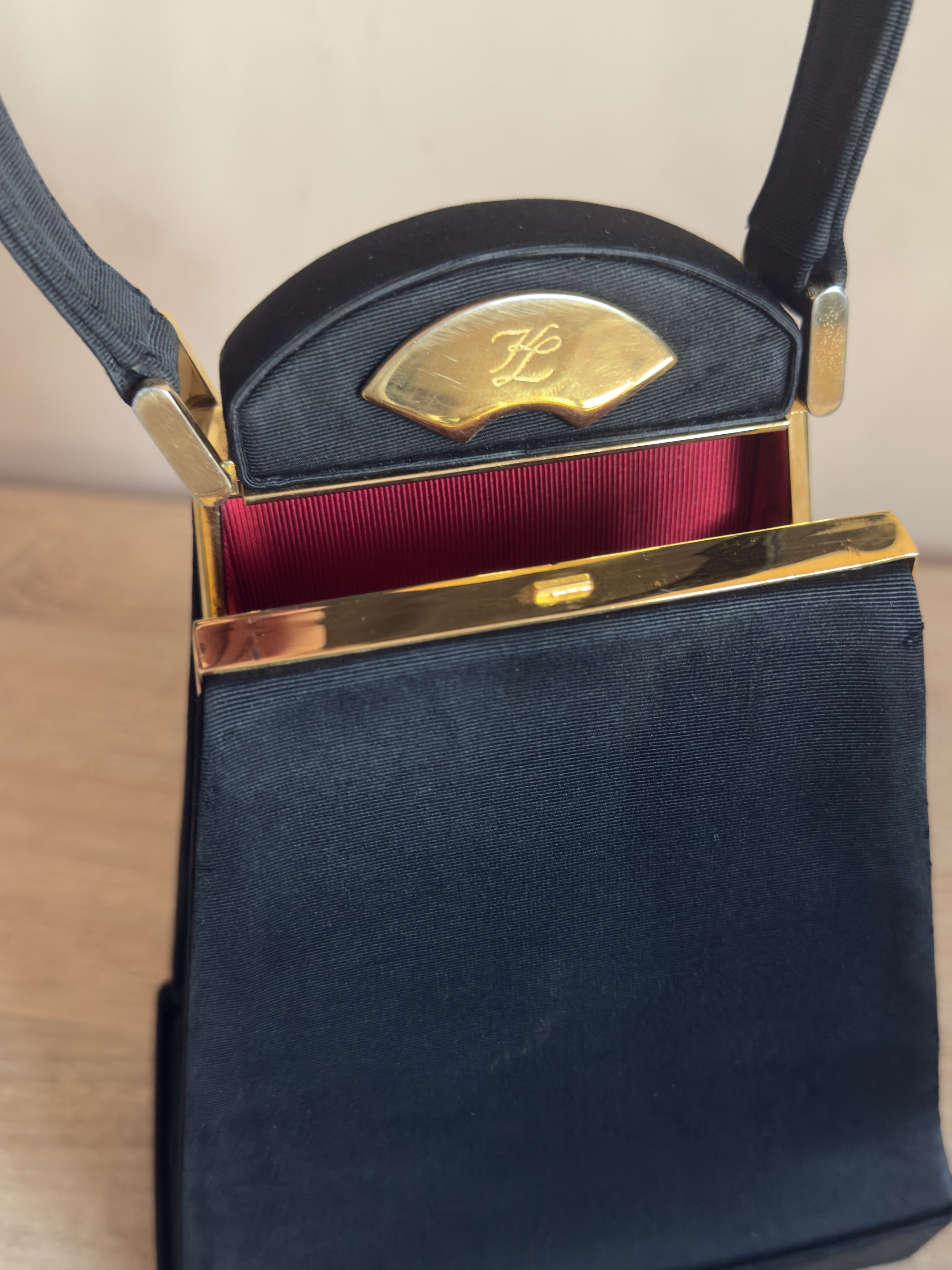Karl Lagerfeld 🔥 Vintage Karl Lagerfeld Trapezoid Hand Bag Size ONE SIZE - 12 Thumbnail