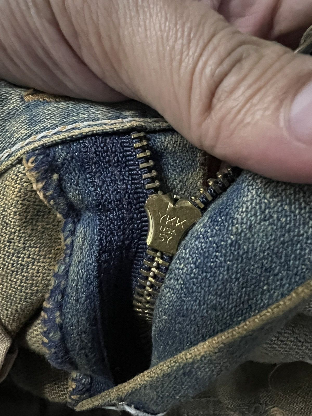 Wrangler Wrangler Distressed Rusty Jeans W30 Size US 30 / EU 46 - 14 Thumbnail