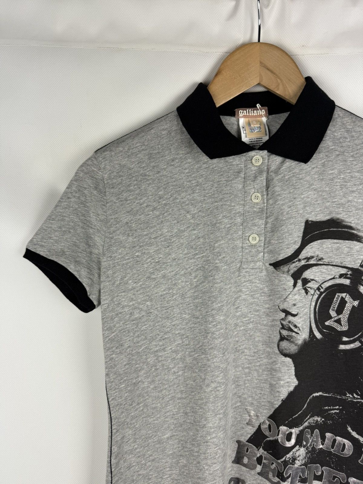 John Galliano Galliano Newspaper You Said It Better Than All Polo T Shirt Size S / US 4 / IT 40 - 4 Thumbnail