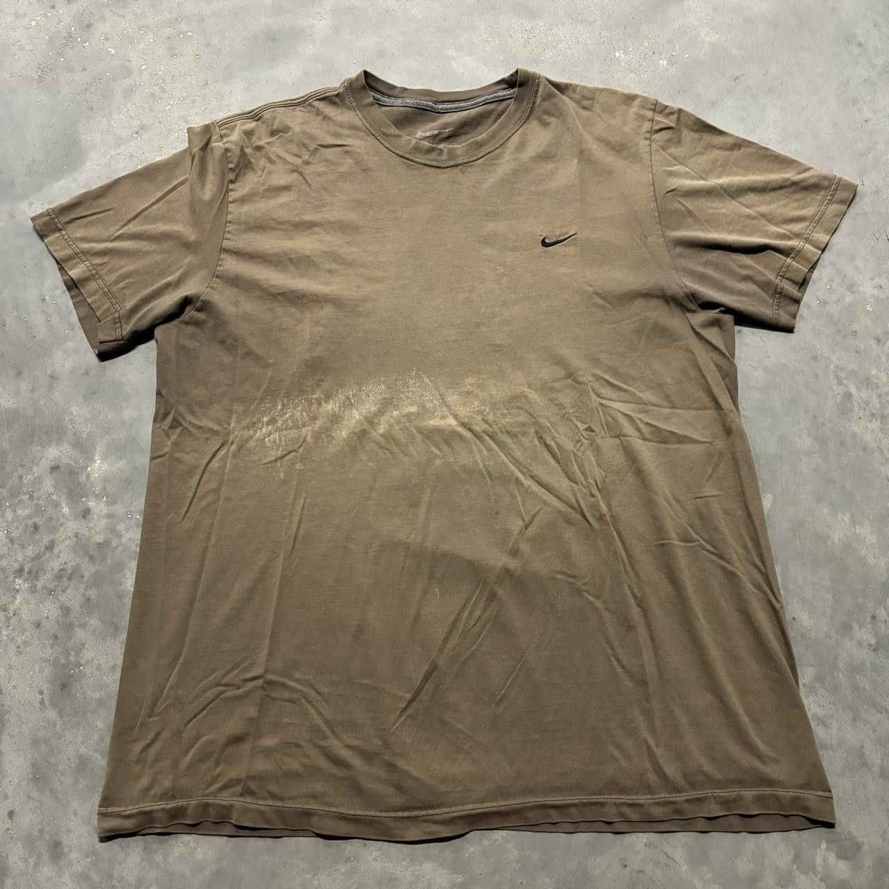 Nike × Vintage Crazy Vintage Y2K/2000s Faded Brown Nike Swoosh Skater Essential Tee! Size US L / EU 52-54 / 3 - 1 Thumbnail