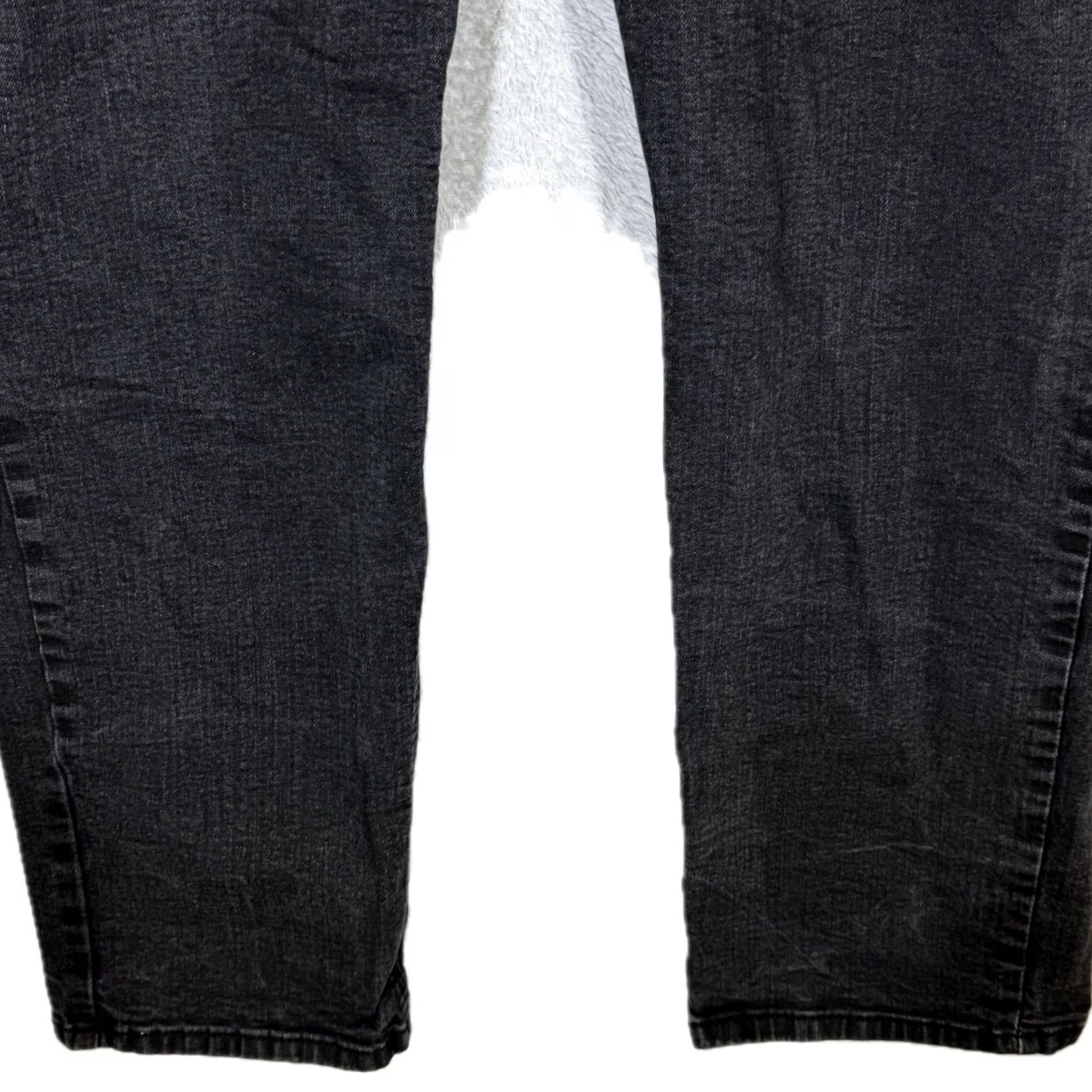 Levi's VINTAGE? No. Levi’s 541 Men’s Jeans 42 x 30 Black Denim Stretch Mid-Rise Straight Leg Size US 42 / EU 58 - 5 Thumbnail