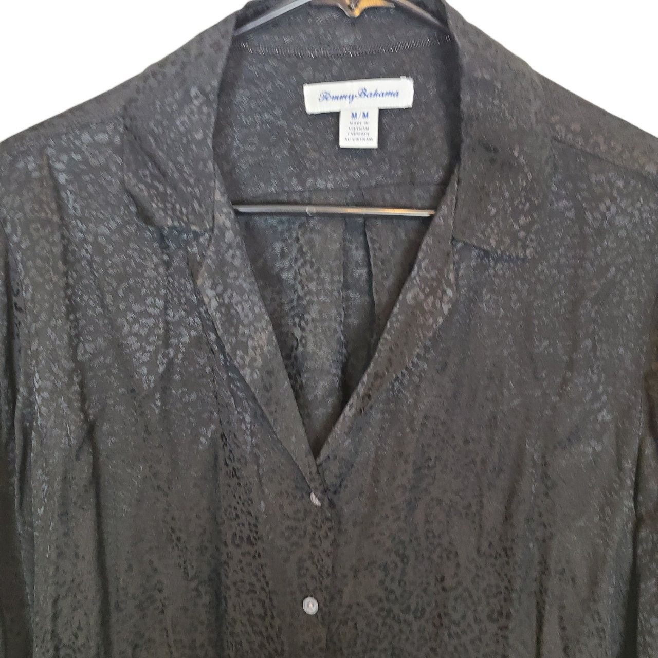 Tommy Bahama Tommy Bahama Blouse Black Satin Leopard Animal M Classic Size S / US 4 / IT 40 - 2 Thumbnail