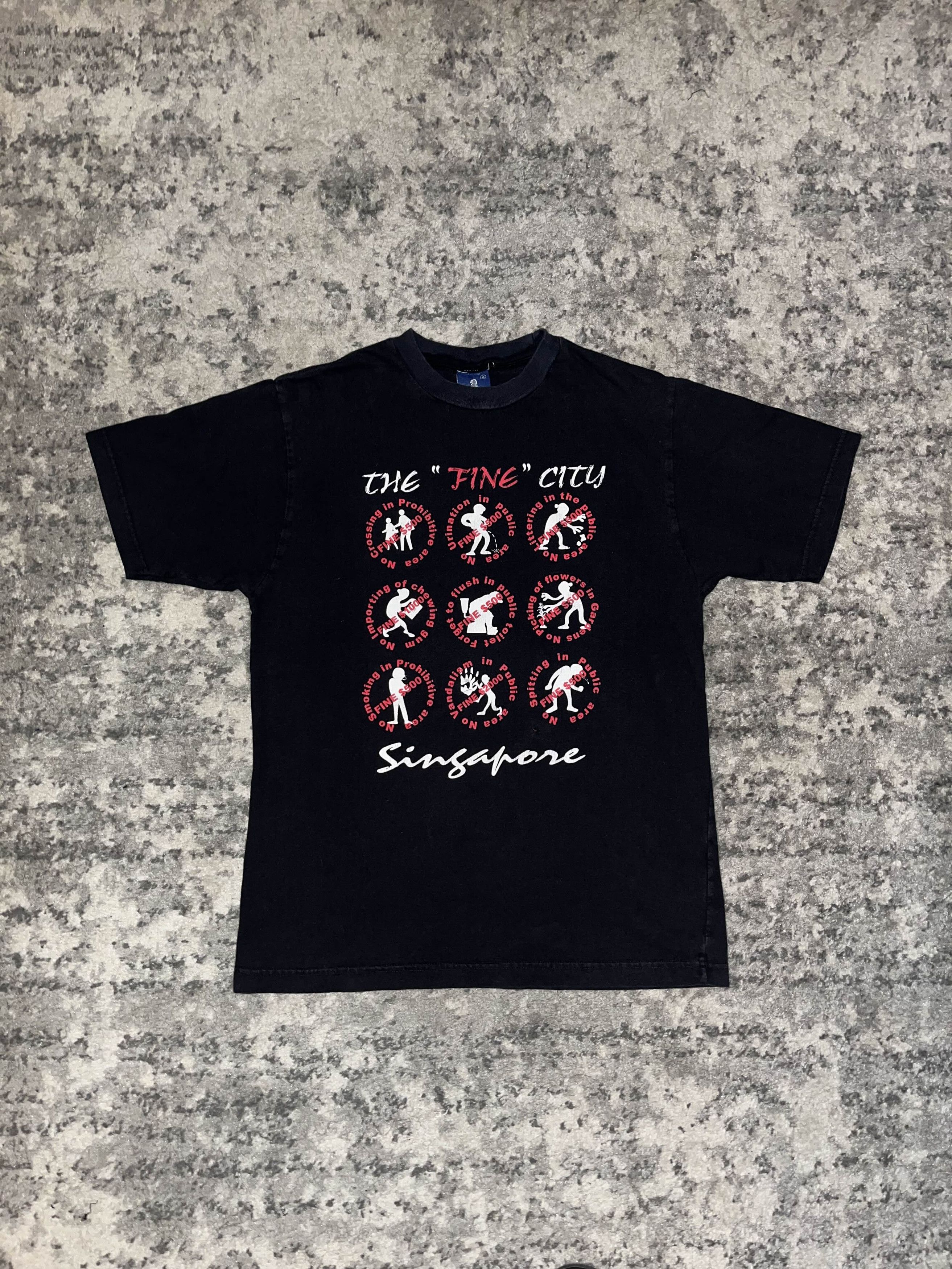 Vintage 00s Singapore The "Fine" City Parody Shirt Size US M / EU 48-50 / 2 - 1 Thumbnail