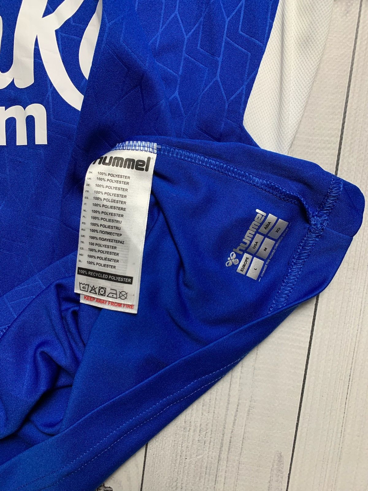 Vintage Vintage Everton soccer jersey size M logo Size US M / EU 48-50 / 2 - 4 Thumbnail
