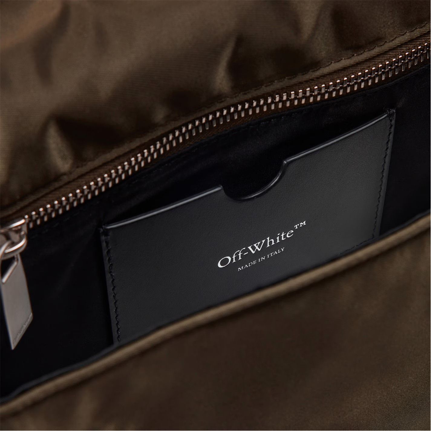 Off-White o1g2r1mq0326 Size: OS / Shoulder Bag in Military Green Size ONE SIZE - 4 Thumbnail