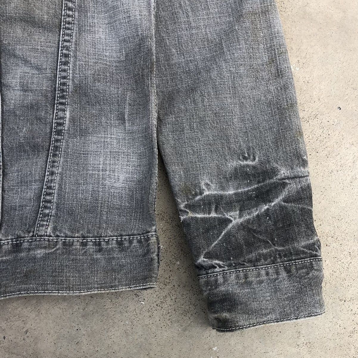 Levi's Vintage Clothing Vintage Levis redloop Distressed Denim Trucker Jacket Size US M / EU 48-50 / 2 - 8 Thumbnail