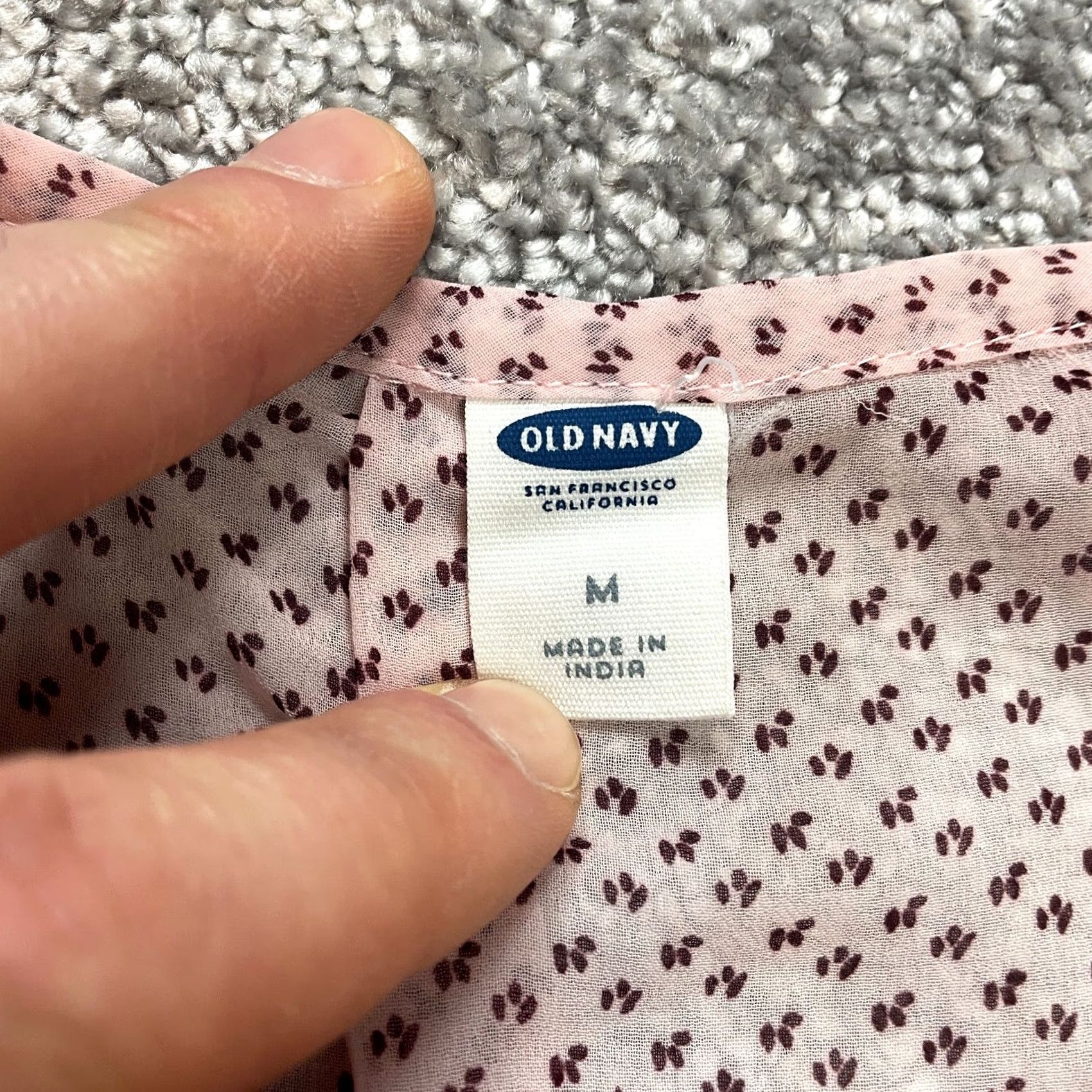 Old Navy Old Navy Blouse Shirt Womens Medium Pink Floral Button Up V-Neck Peasant Long Sleeve Shirt, Polyester Chiffon, Casual Size M / US 6-8 / IT 42-44 - 3 Thumbnail