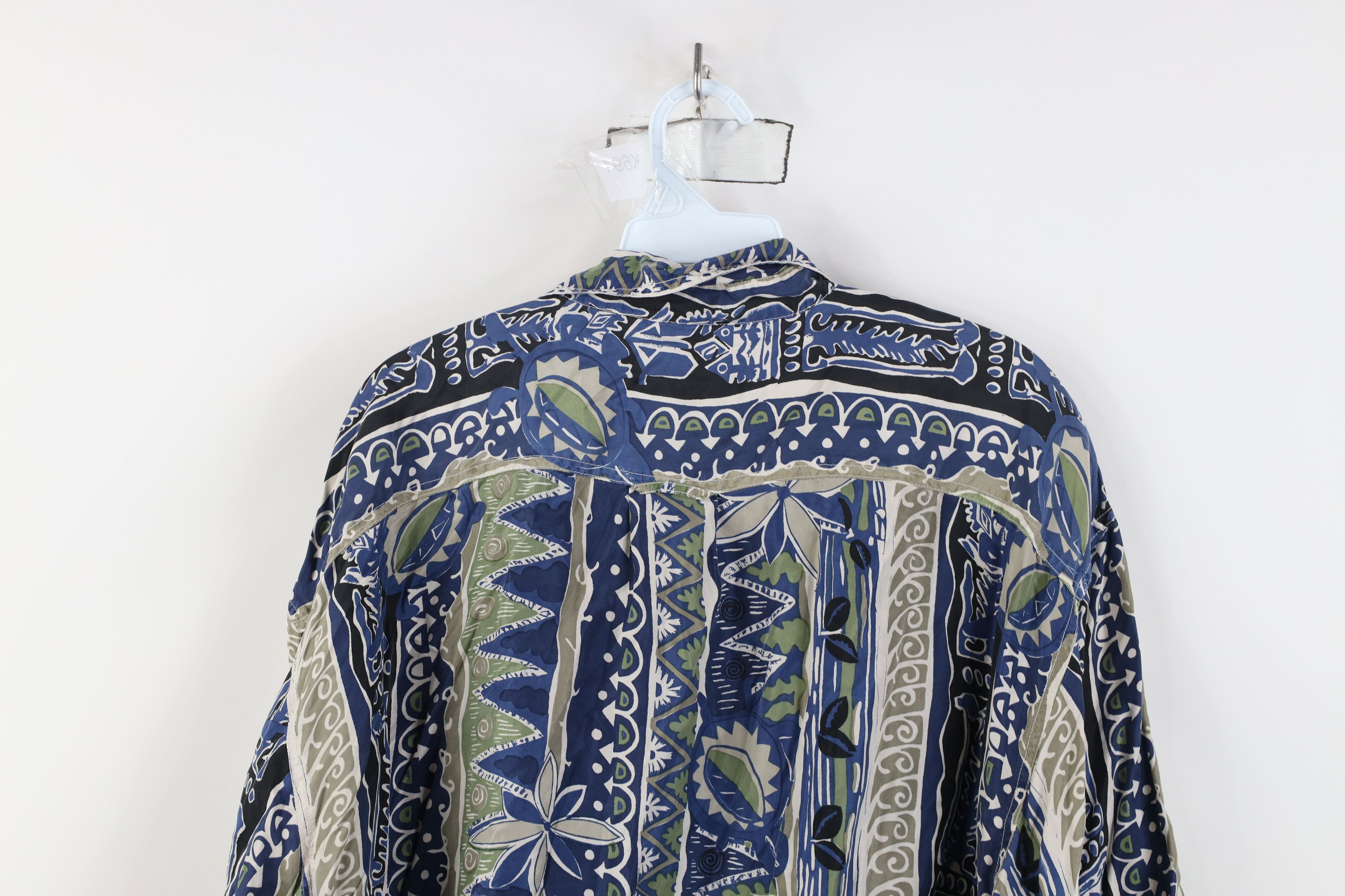 Vintage Vintage 90s Streetwear Silk Hawaiian Collared Button Shirt Size US L / EU 52-54 / 3 - 13 Thumbnail