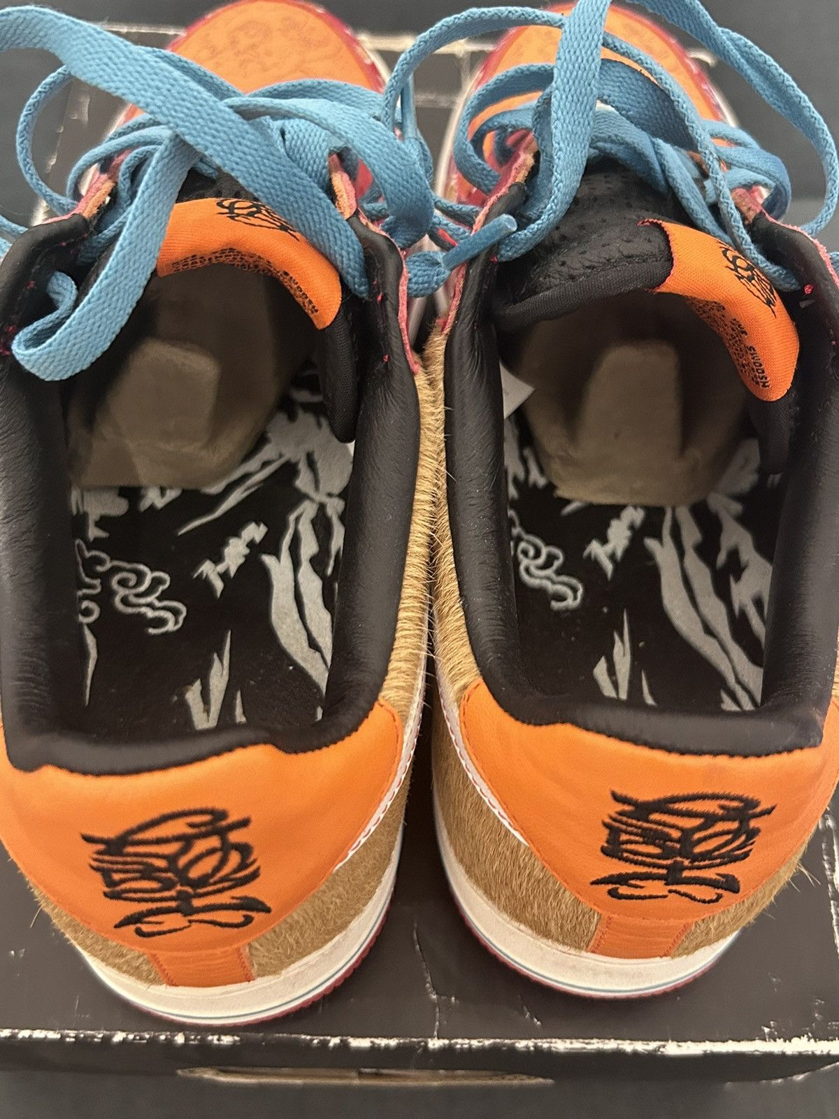 Nike Nike Year Of The Dog (2005) Size US 10.5 / EU 43-44 - 9 Thumbnail