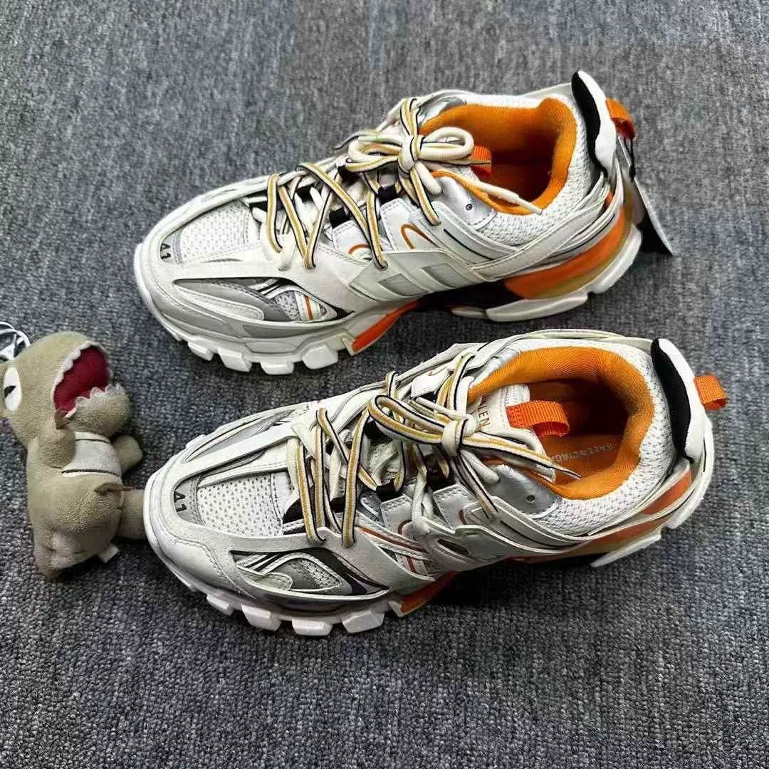 Balenciaga Balenciaga Track Size 41 Size US 8 / EU 41 - 1 Thumbnail