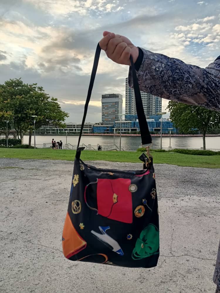 Karl Lagerfeld Vintage 90s Karl Lagerfeld reversible handbag zip Opti Dmc Size ONE SIZE - 2 Thumbnail