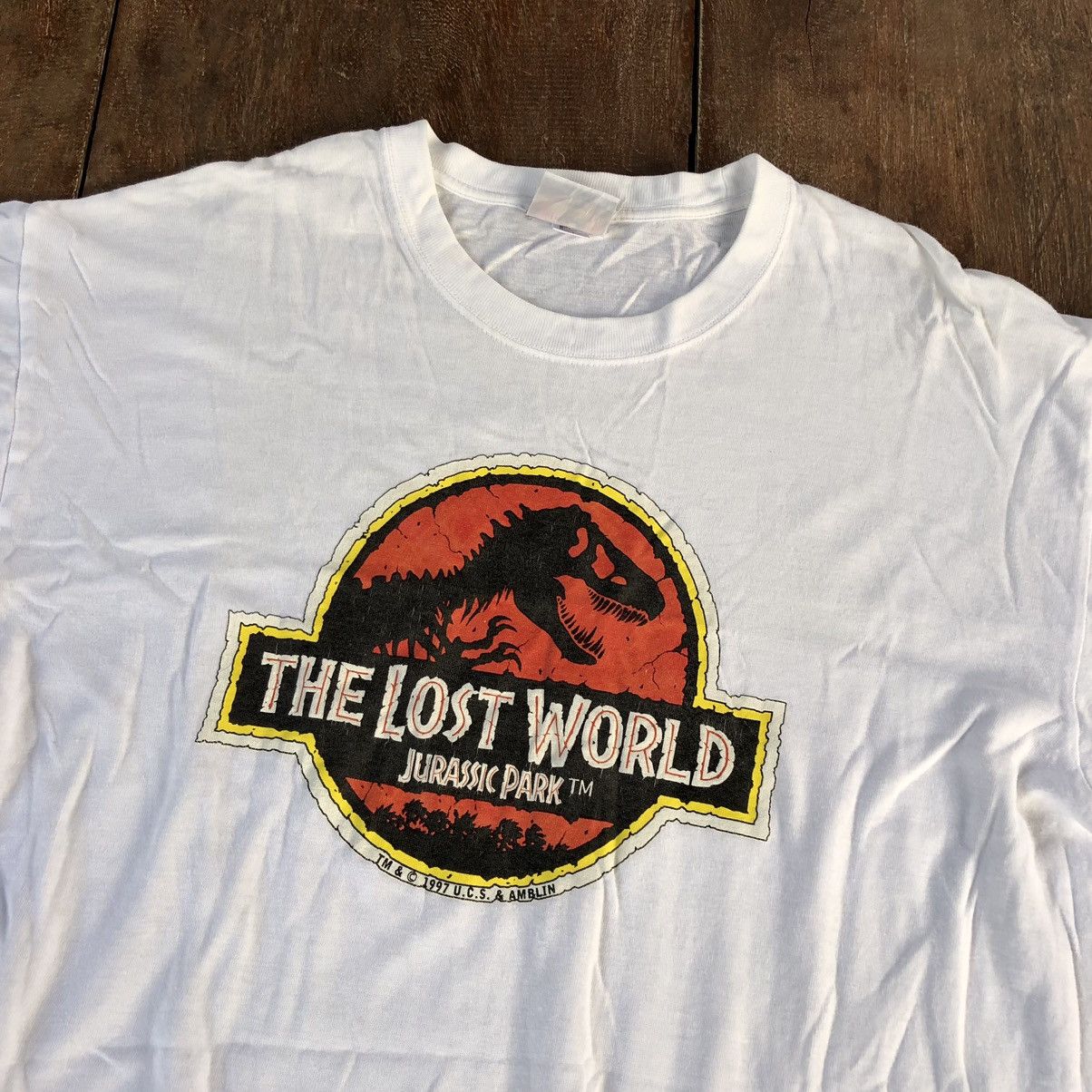 image of Vintage 1997 Jurassic Park: The Lost World Movie T Shirt in White, Men's (Size Large)