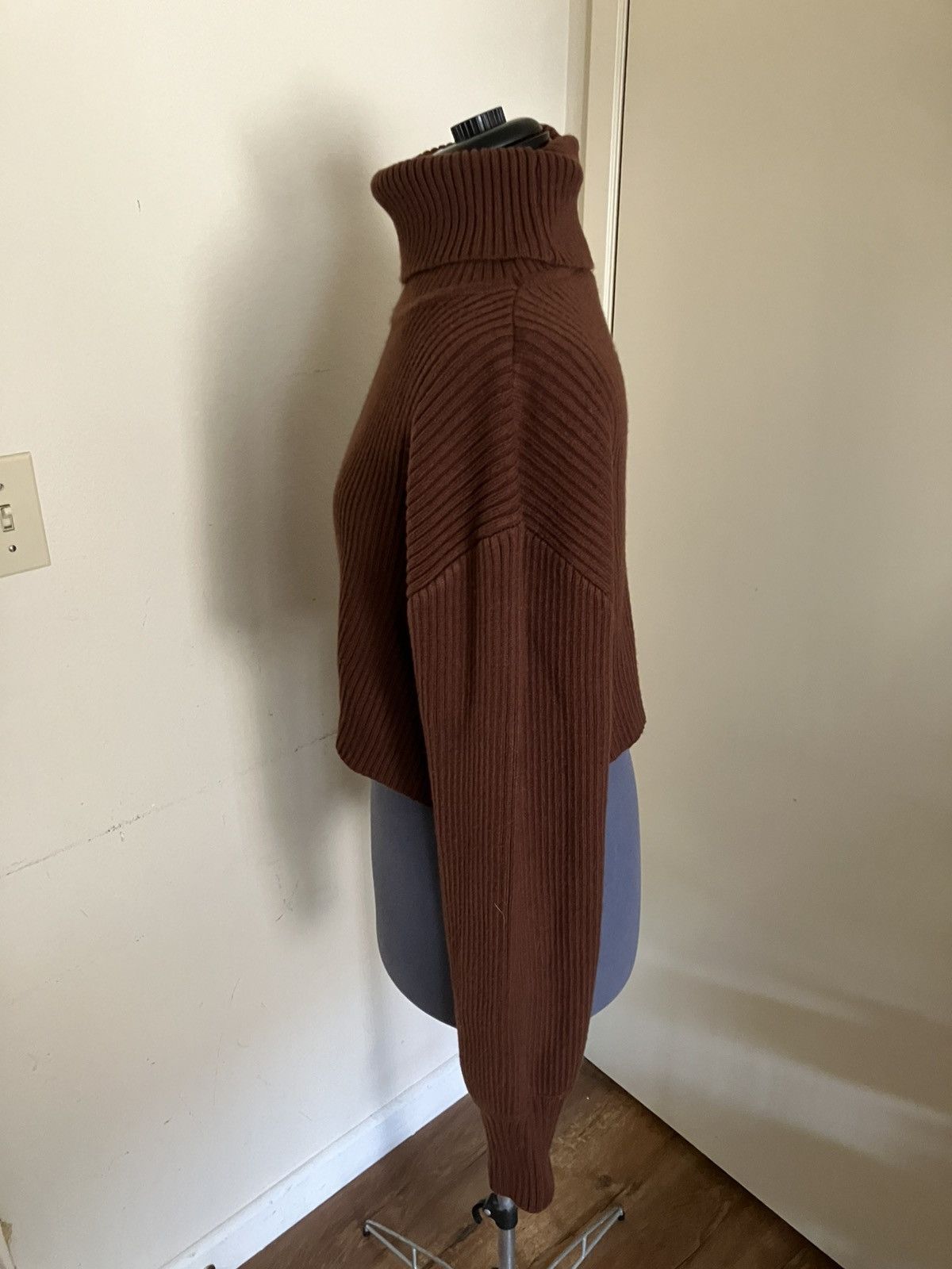 Other Isails Brown Ribbed Turtleneck Cropped Knit Sweater Size M Size M / US 6-8 / IT 42-44 - 3 Thumbnail