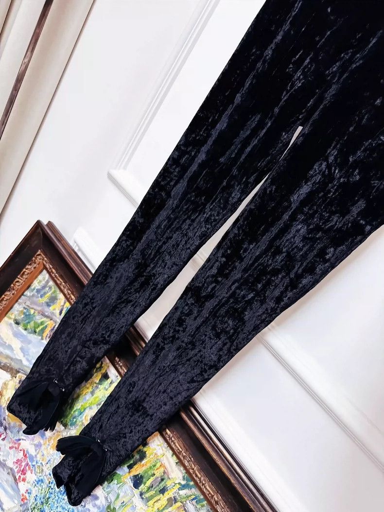 Chanel Chanel 21A Castle Series Black Velvet Bow Leggings Size 25" / US 0 / IT 36 - 4 Thumbnail