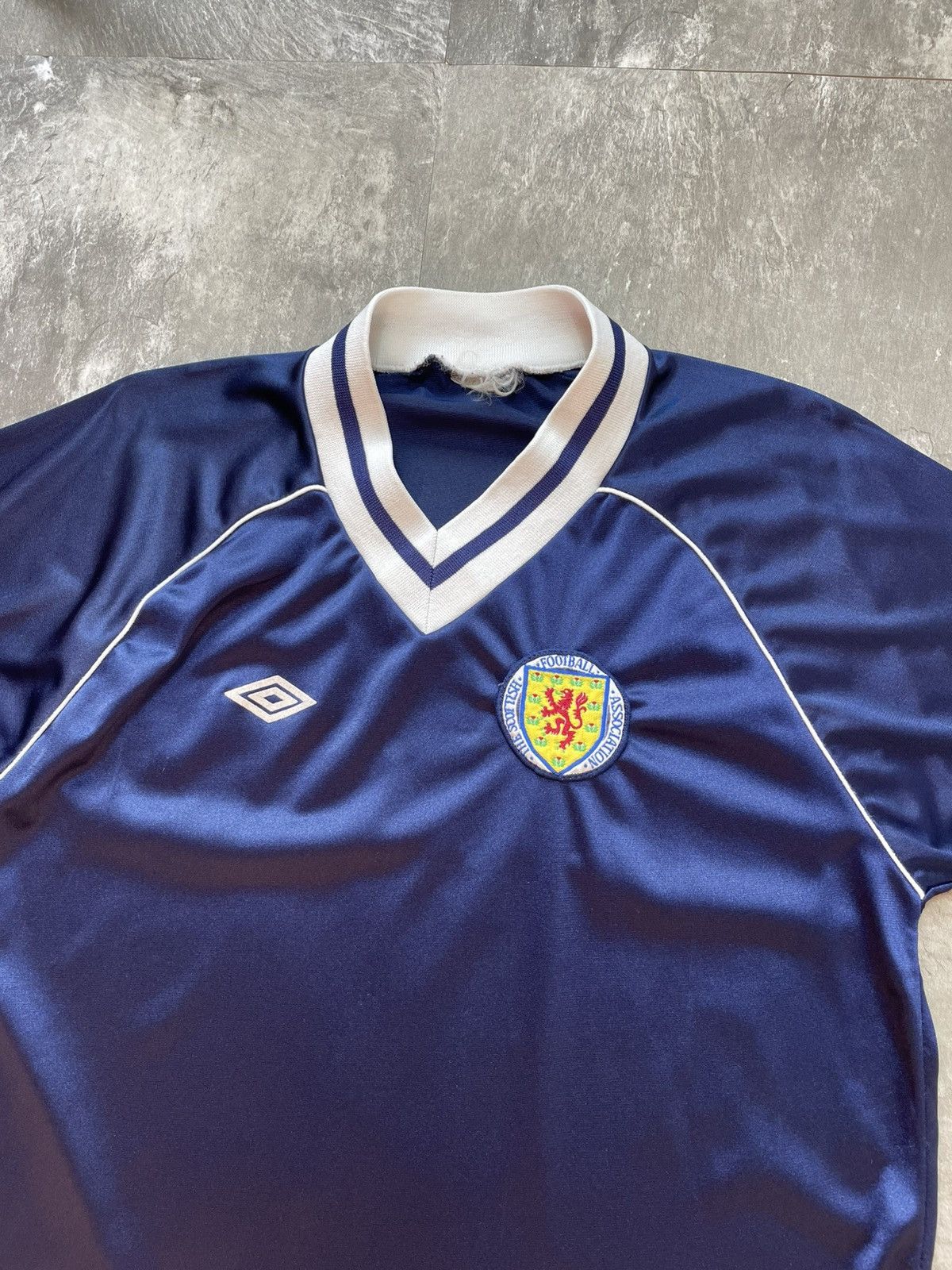 Umbro Scotland 1982 1985 Home Tee Shirt Jersey Football Soccer Kit Size US S / EU 44-46 / 1 - 2 Thumbnail