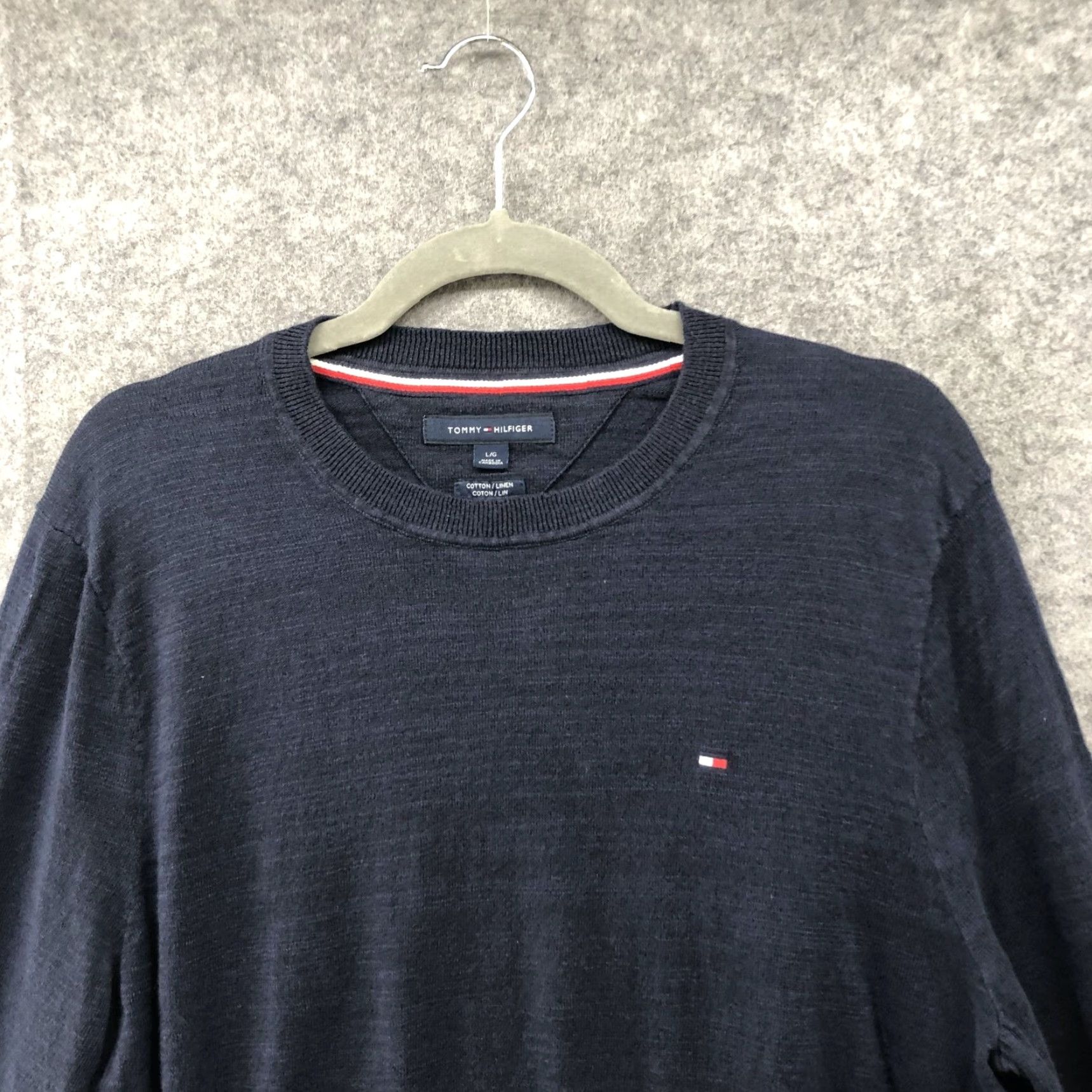Tommy Hilfiger VINTAGE Tommy Hilfiger Sweater Shirt Men L Navy Blue Crewneck Pullover Knit Embroidered Logo 90s Mens L Size US L / EU 52-54 / 3 - 3 Thumbnail