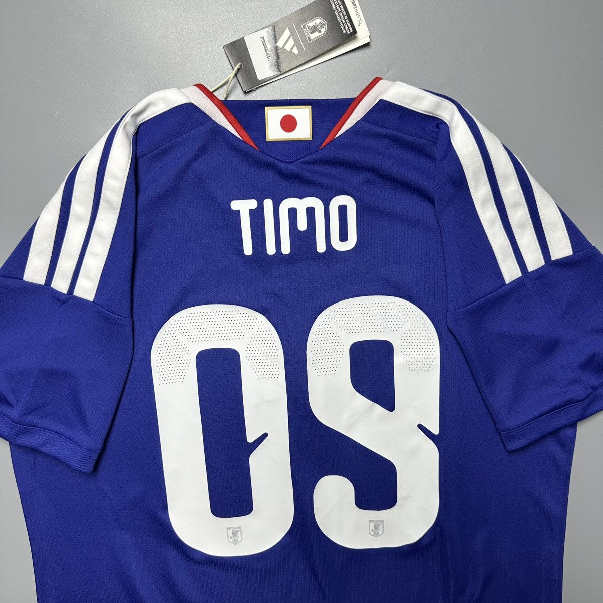 Adidas JAPAN ADIDAS 2026 WORLD CUP FOOTBALL SOCCER HOME JERSEY Size US L / EU 52-54 / 3 - 8 Thumbnail