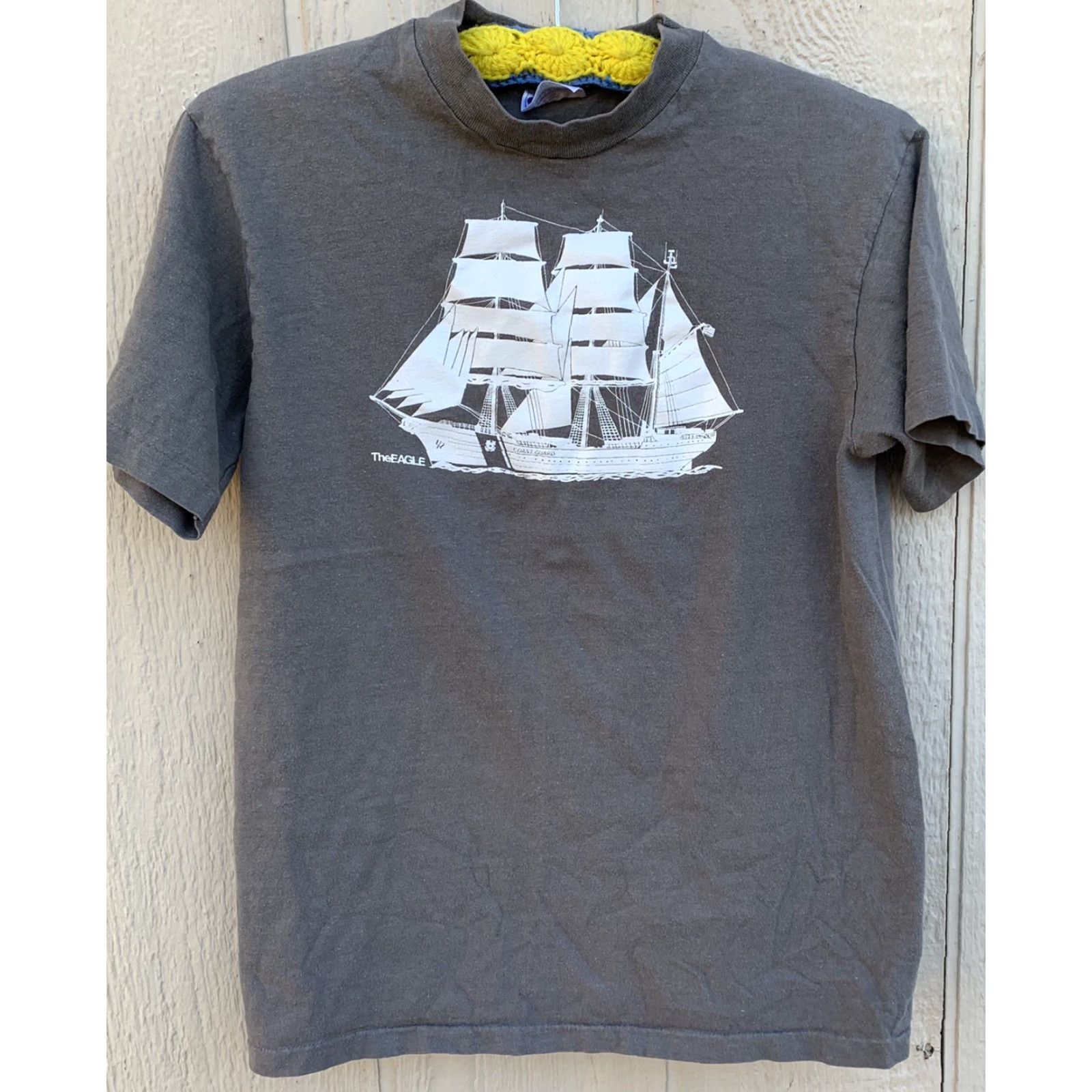 Hanes Vintage Hanes The Eagle Coast Guard T Shirt Tall Ship Made In USA M Gray 100% Cotton Men Graphic Tee 1980s Classic Sportswear/Beach Size US M / EU 48-50 / 2 - 4 Thumbnail