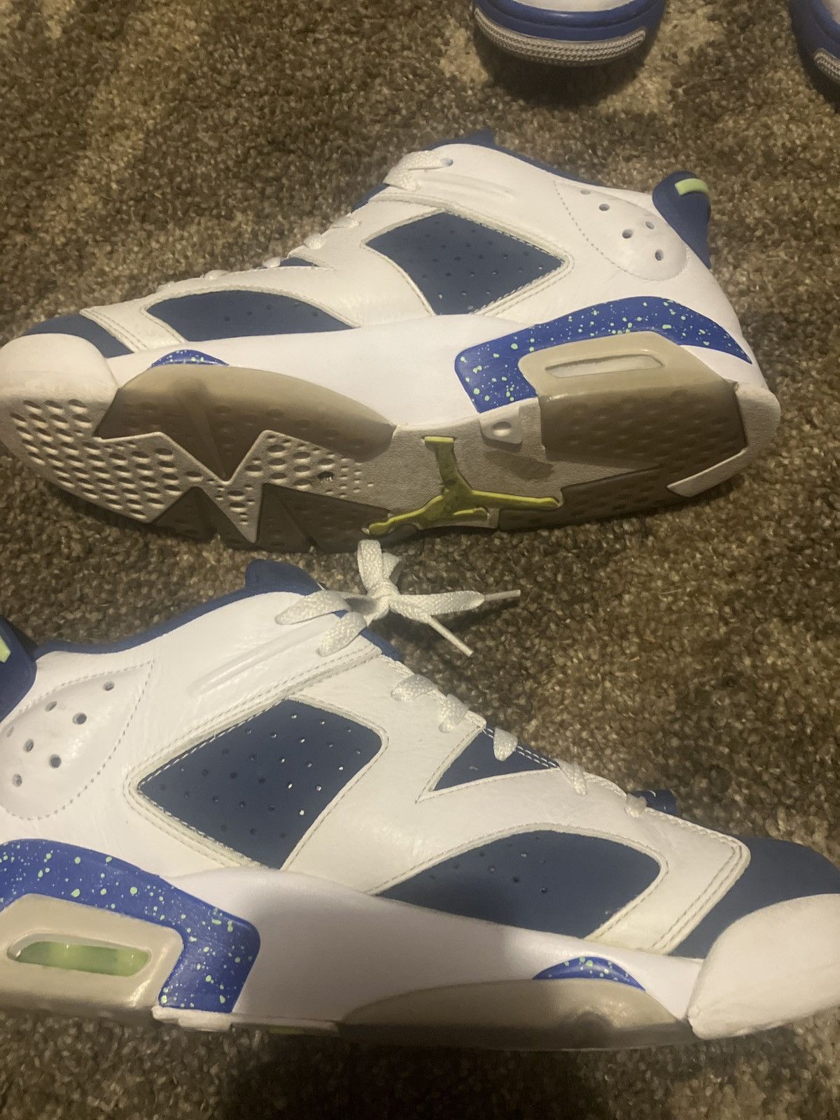 Jordan Brand Air Jordan 6 Retro “Ghost Green” Size US 9.5 / EU 42-43 - 1 Thumbnail
