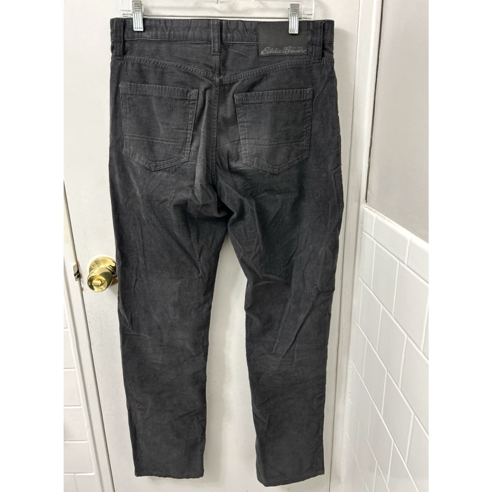 Eddie Bauer Eddie Bauer Corduroy Pants Mens Size 32x32 Straight Fit Khakis Gray Size US 32 / EU 48 - 6 Thumbnail