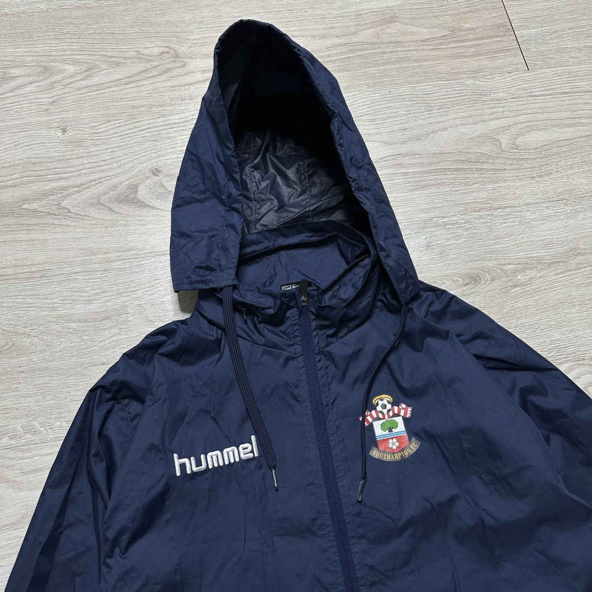 Hummel Vintage Hummel Southampton FC winbreaker Size US M / EU 48-50 / 2 - 2 Thumbnail