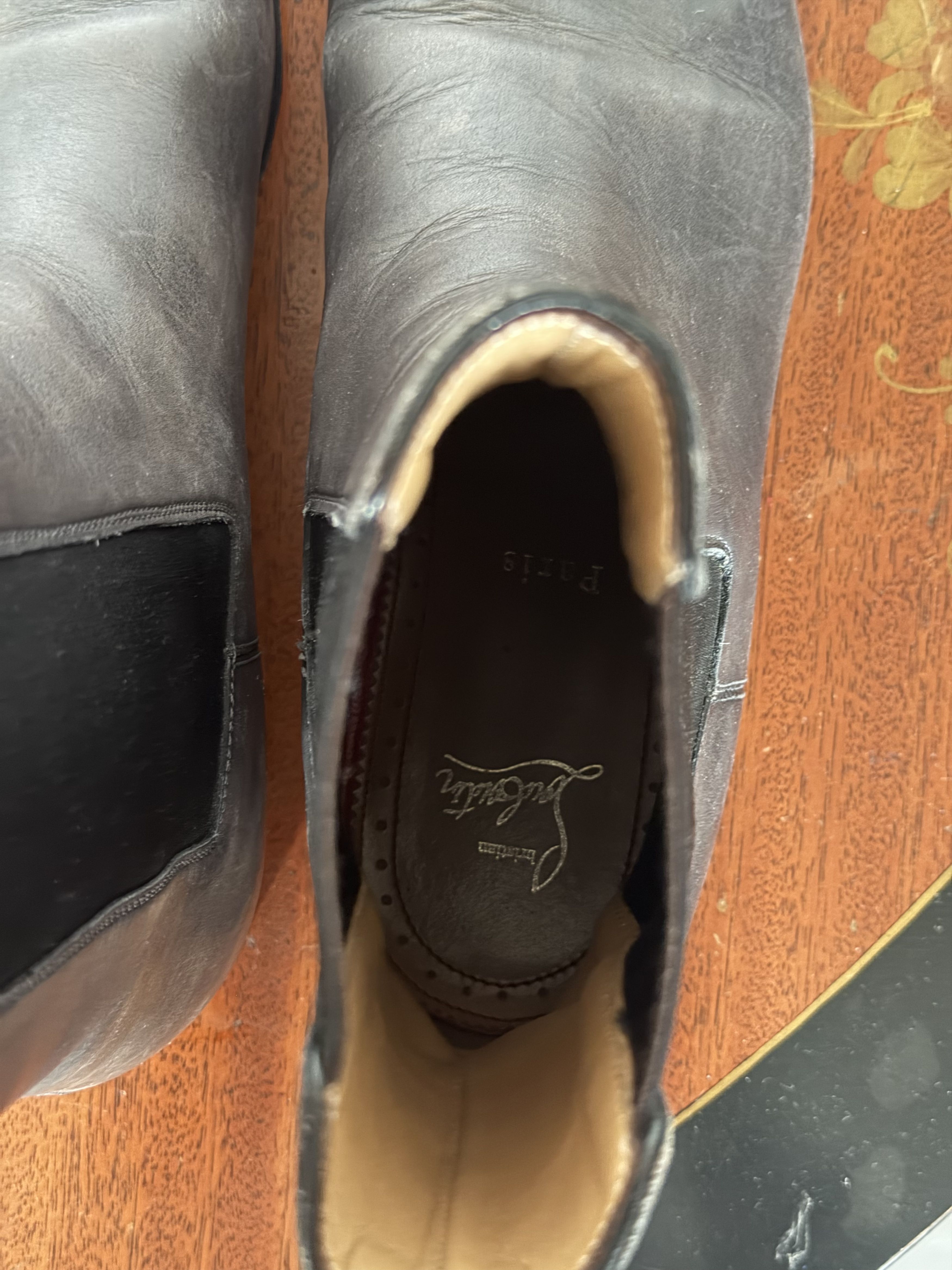 Christian Louboutin Christain Louboutin Distressed Chelsea Boots Size 42/ US 9 Size US 9 / EU 42 - 9 Thumbnail