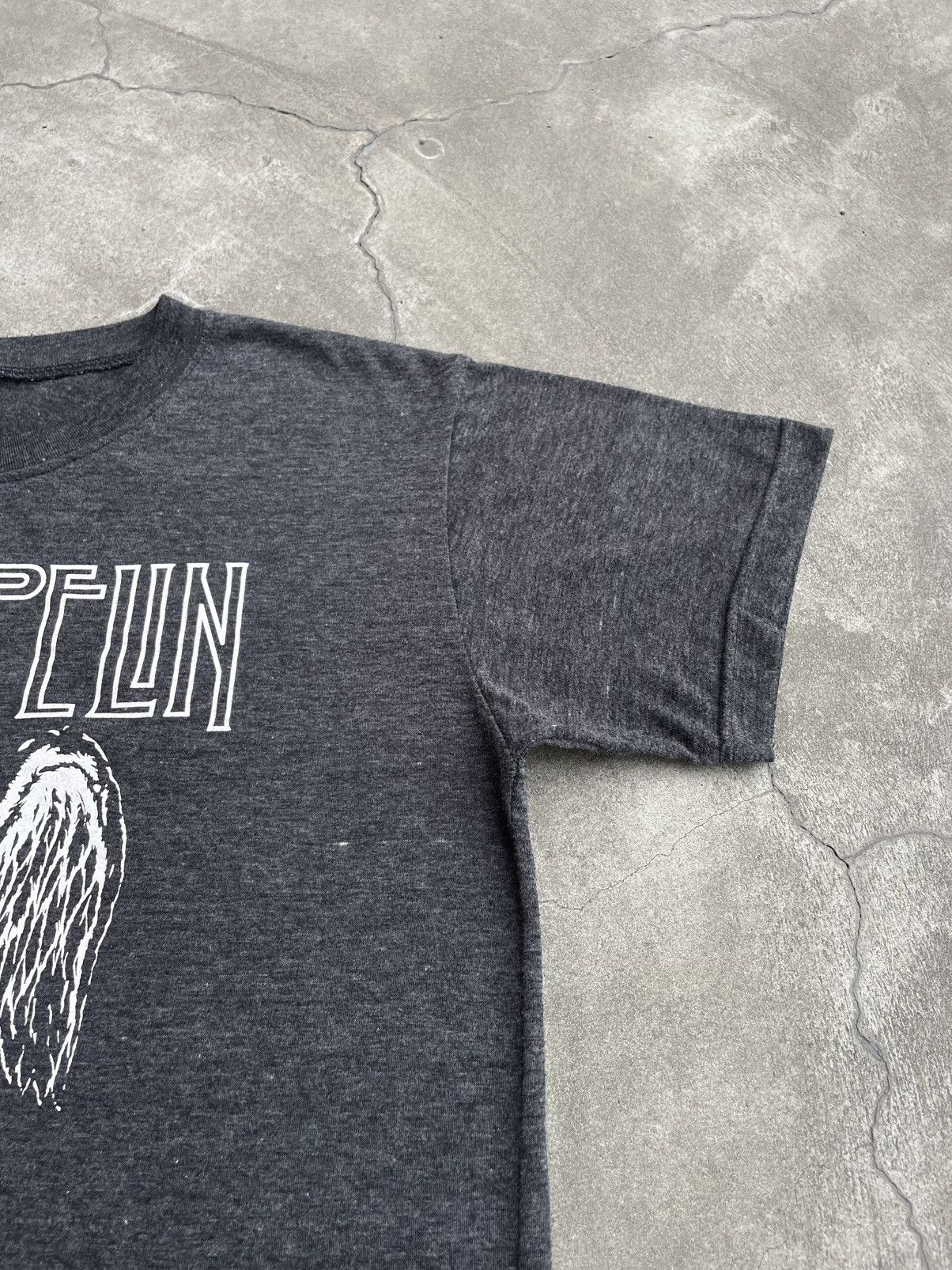 Led Zeppelin 1990s Double Stitch: Led Zeppelin, North American Tour 1977 Size US XL / EU 56 / 4 - 15 Thumbnail