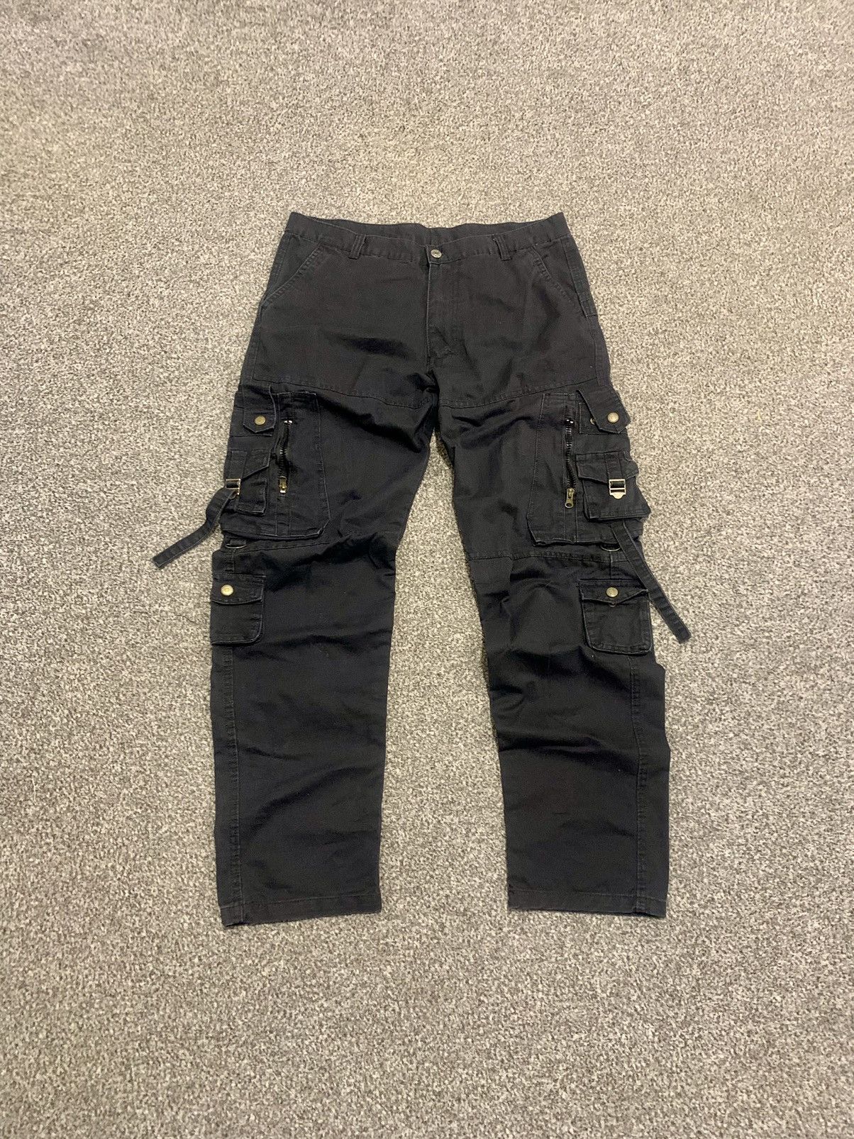Japanese Brand Vintage 00’s Bondage Cargo Wide Pants Size US 33 - 3 Thumbnail