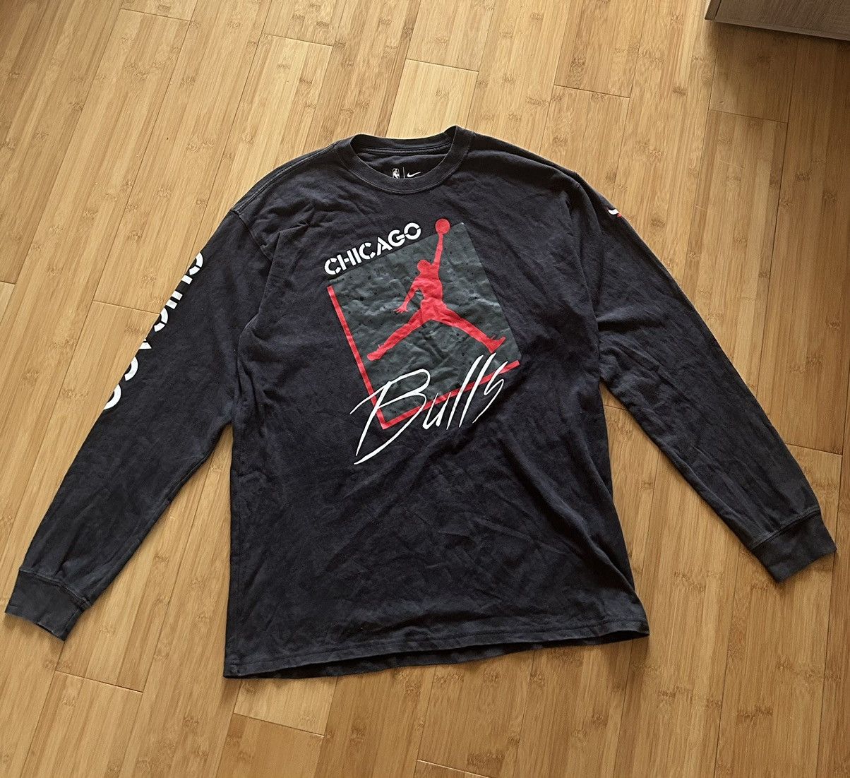 Nike Nike Chicago Size US L / EU 52-54 / 3 - 1 Thumbnail
