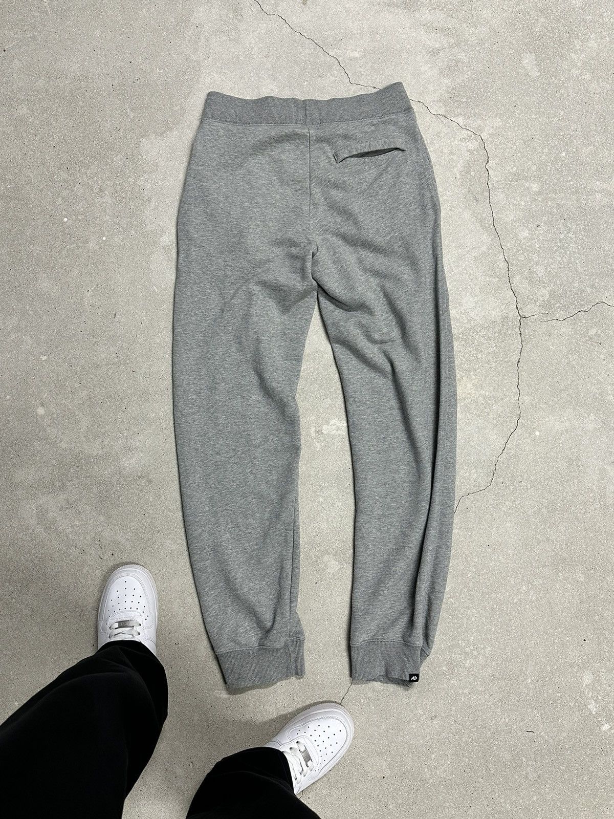 Nike Vintage Nike Sweatpants Size US 30 / EU 46 - 9 Thumbnail