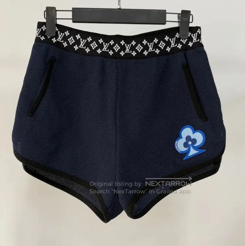 Louis Vuitton Louis Vuitton Navy Blue Women's Shorts Size S . Size 23" - 1 Thumbnail