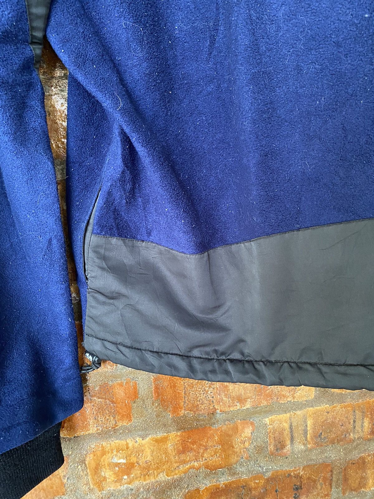 Vandalize AW98 Vandalize N.W.O ninja triple center pocket fleece Size US L / EU 52-54 / 3 - 14 Thumbnail