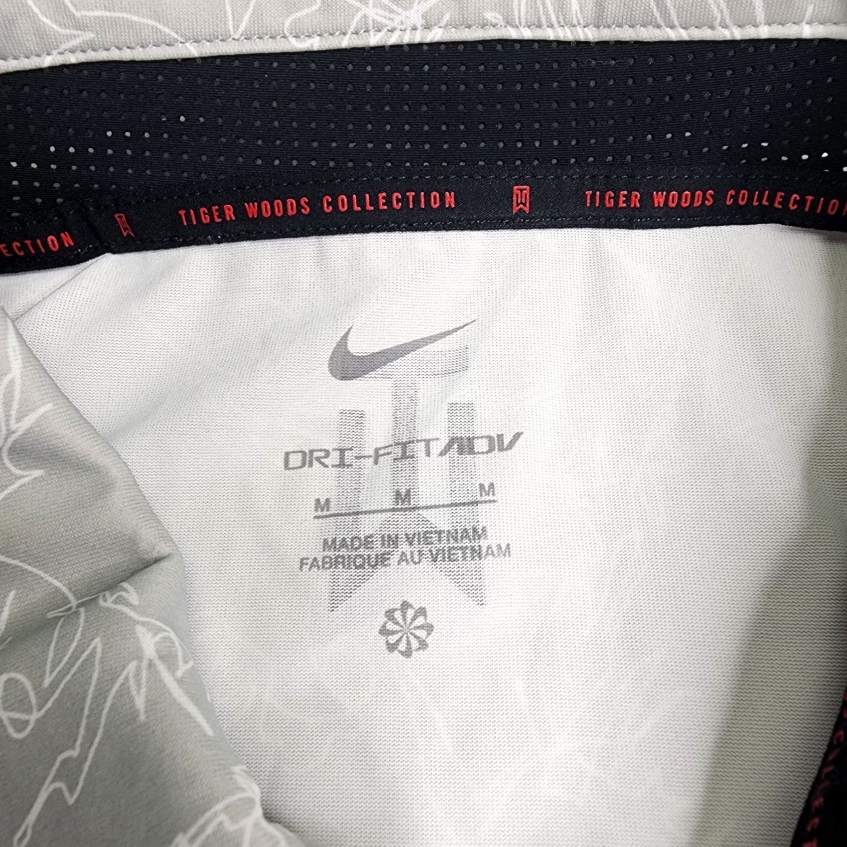 Nike Nike Tiger Woods Dri-FIT ADV Golf Polo Shirt Gray Medium Mens Polo Shirt Sports Golf Clipper Nike Tiger Woods DriFit PK Size US M / EU 48-50 / 2 - 4 Thumbnail