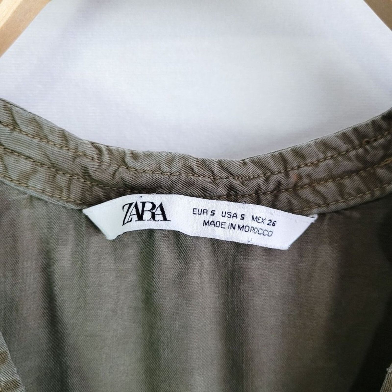 Zara ZARA Olive Utility Roll Tab Sleeve Button Down Shirt Sz S Size S / US 4 / IT 40 - 3 Thumbnail