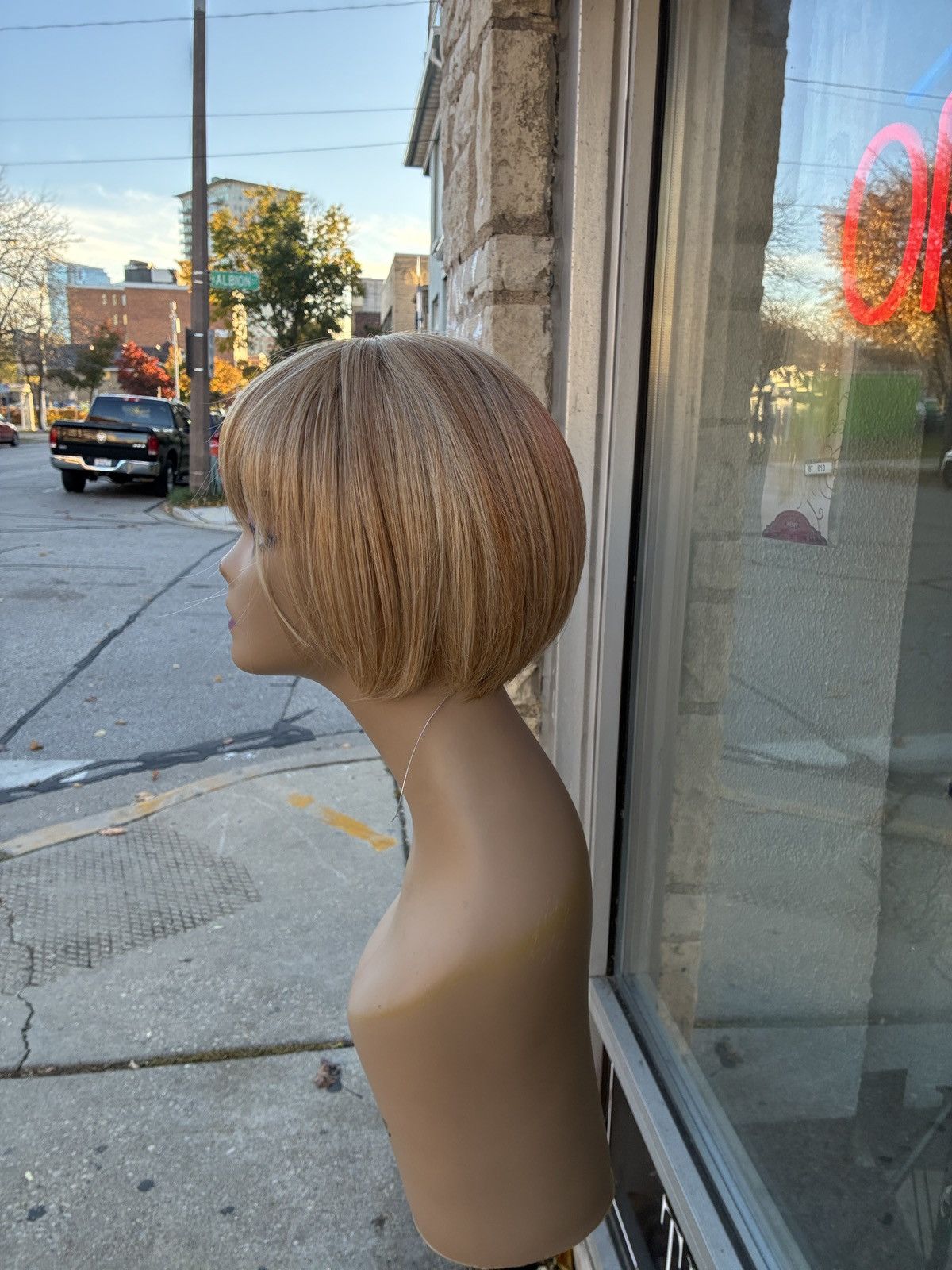 Other Tess wigs Size ONE SIZE - 3 Thumbnail