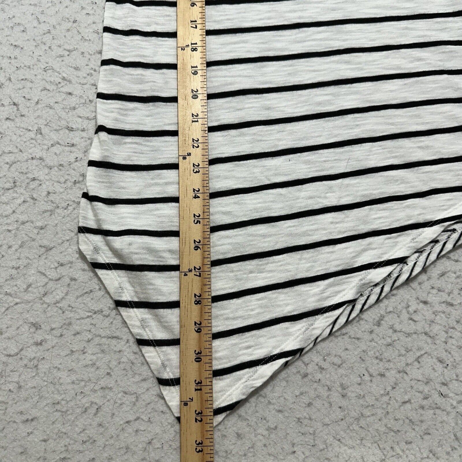 Chicos Chico's Medium Asymmetrical Hem Black White Striped Blouse Size M / US 6-8 / IT 42-44 - 8 Thumbnail